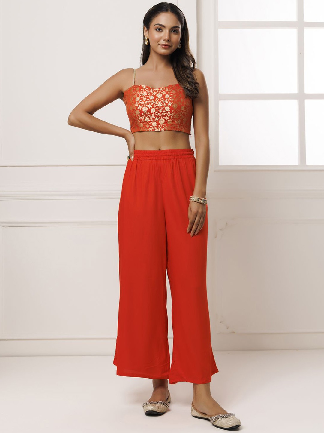 

Geroo Luxe Floral Printed Shoulder Straps Top & Palazzo, Orange