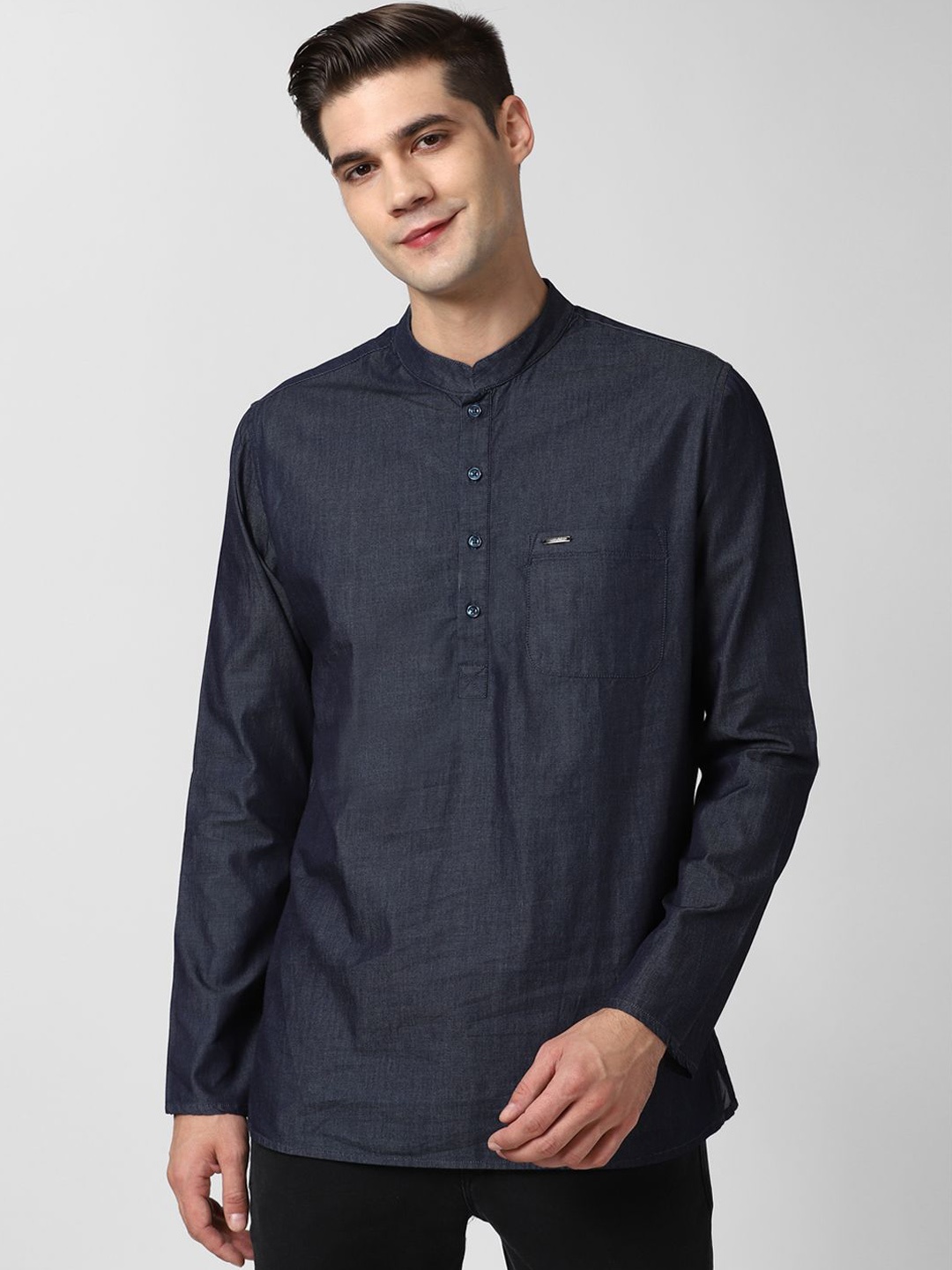 

Peter England Men Band Collar Straight Kurta, Navy blue