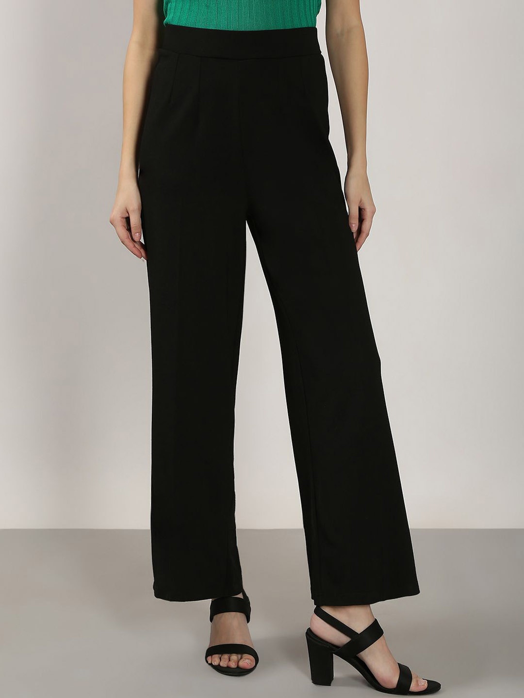 

Vero Moda Women Flared High-Rise Trousers, Black
