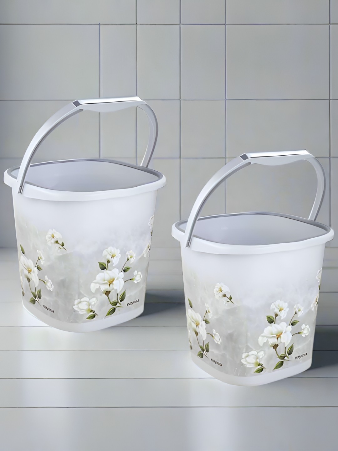 

Nayasa Set of 2 Grey Square Ring Marble Bucket 18L