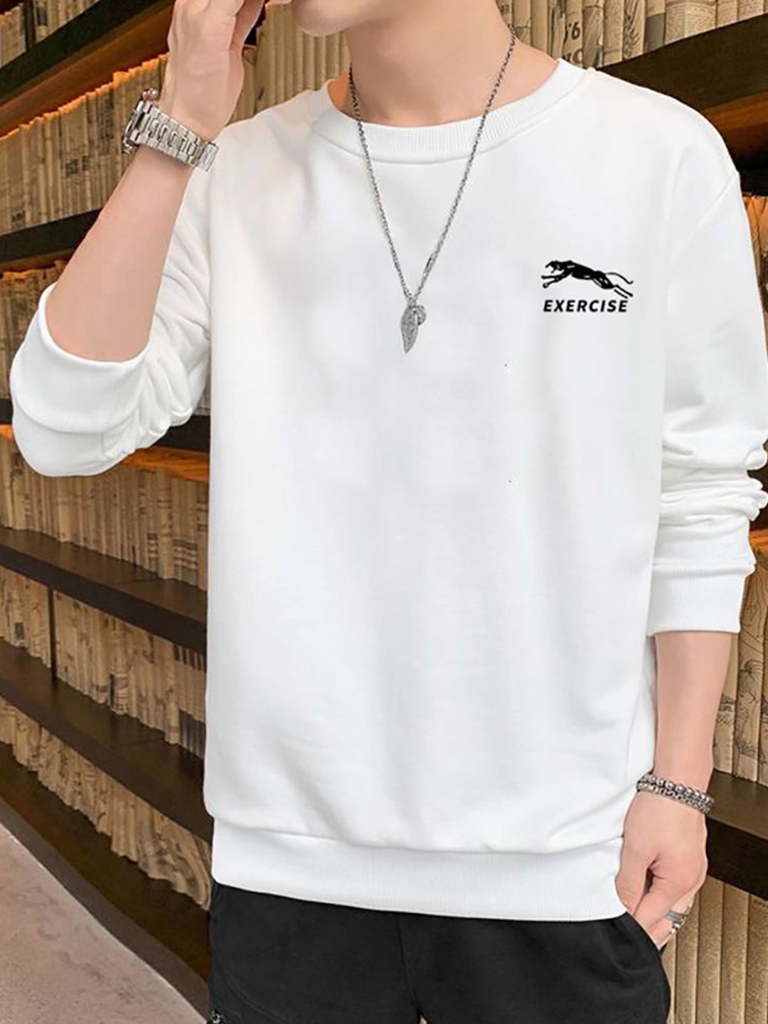 

StyleCast x Revolte Men Typography Printed Sweatshirt, White