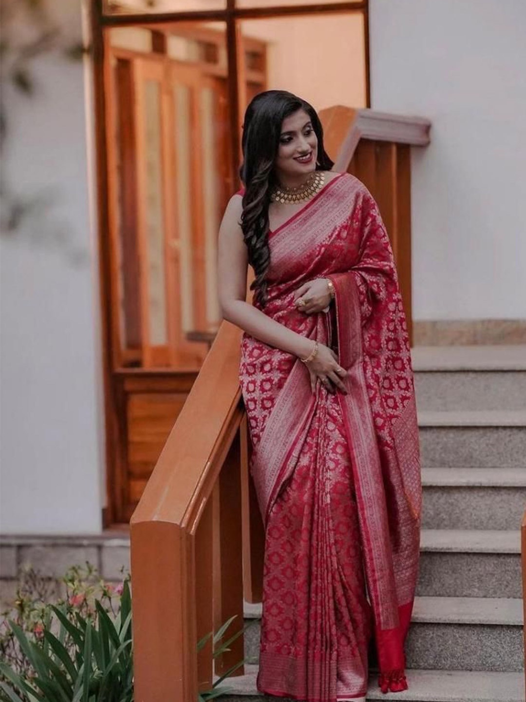 

bansari textiles Woven Design Zari Kanjeevaram Saree, Red