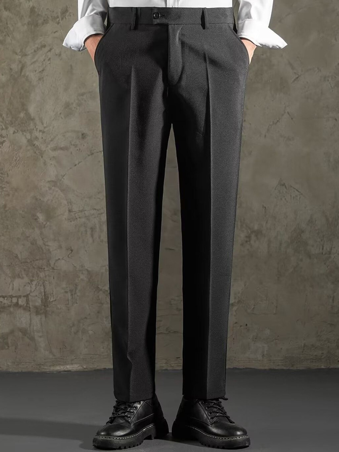 

StyleCast x Revolte Men Easy Wash Pleated Trousers, Black