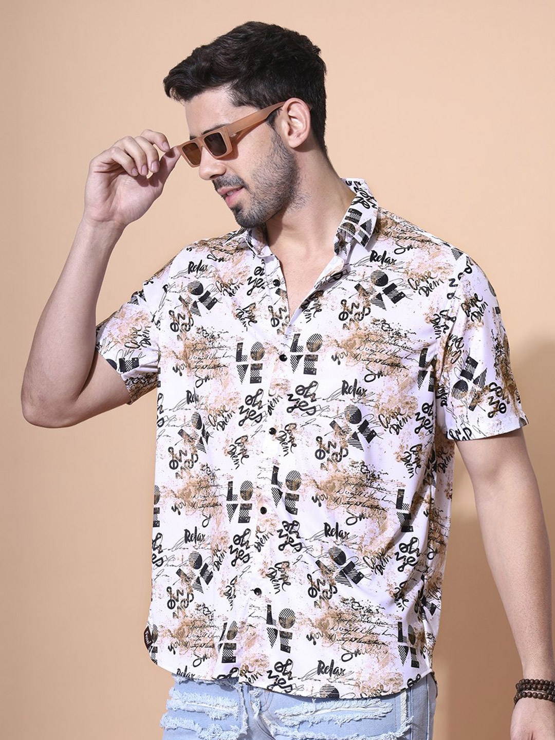 

Fesner Men Smart Floral Opaque Printed Party Shirt, Multi