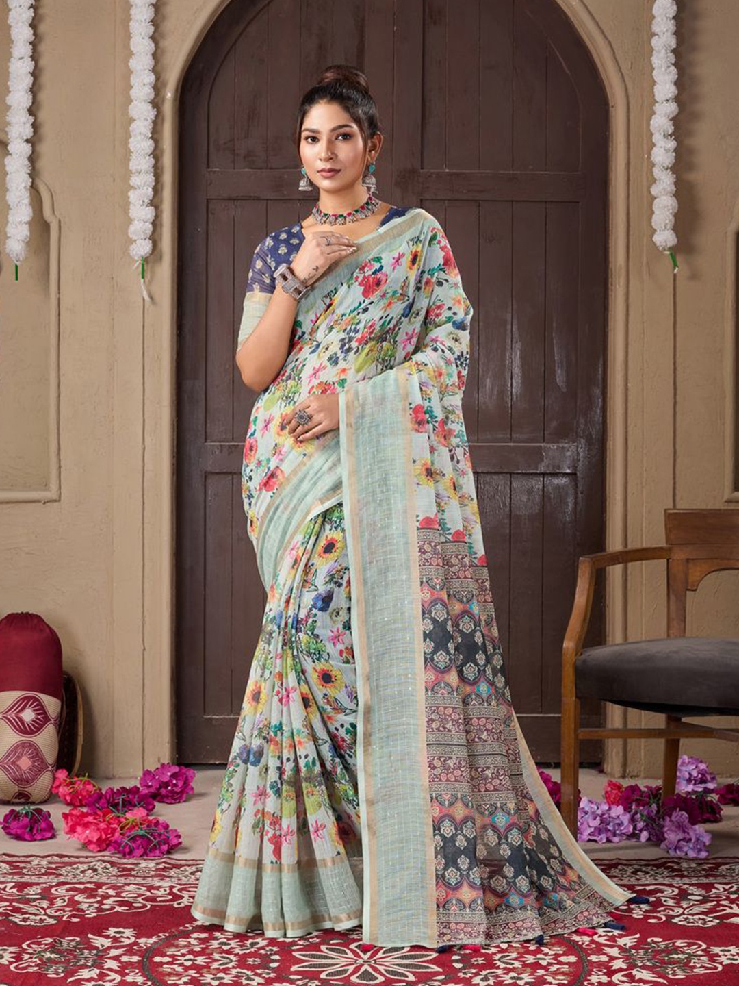 

Fashion FRICKS Floral Printed Zari Saree, Sea green