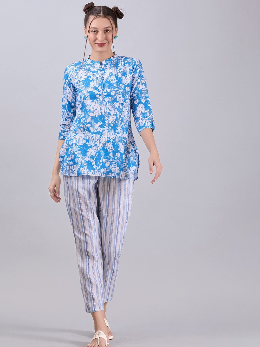 

Dressberry Floral Printed Mandarin Collar Top With Trousers, Blue