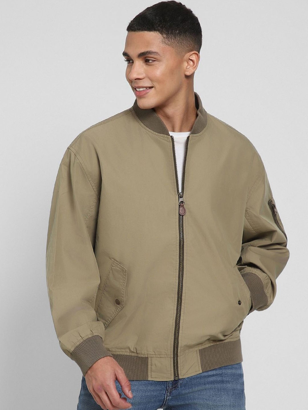 

AMERICAN EAGLE OUTFITTERS Men Spread Collar Solid Cotton Casual Bomber Jacket, Olive