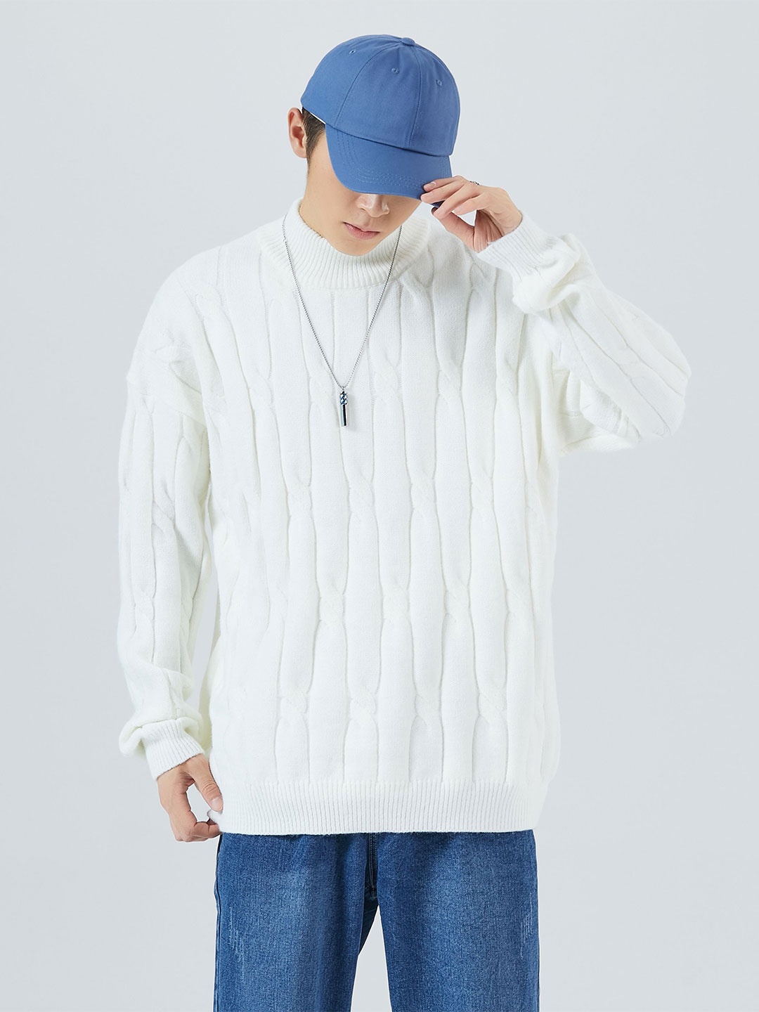 

StyleCast x Revolte Men Cable Knit Longline Pullover, White