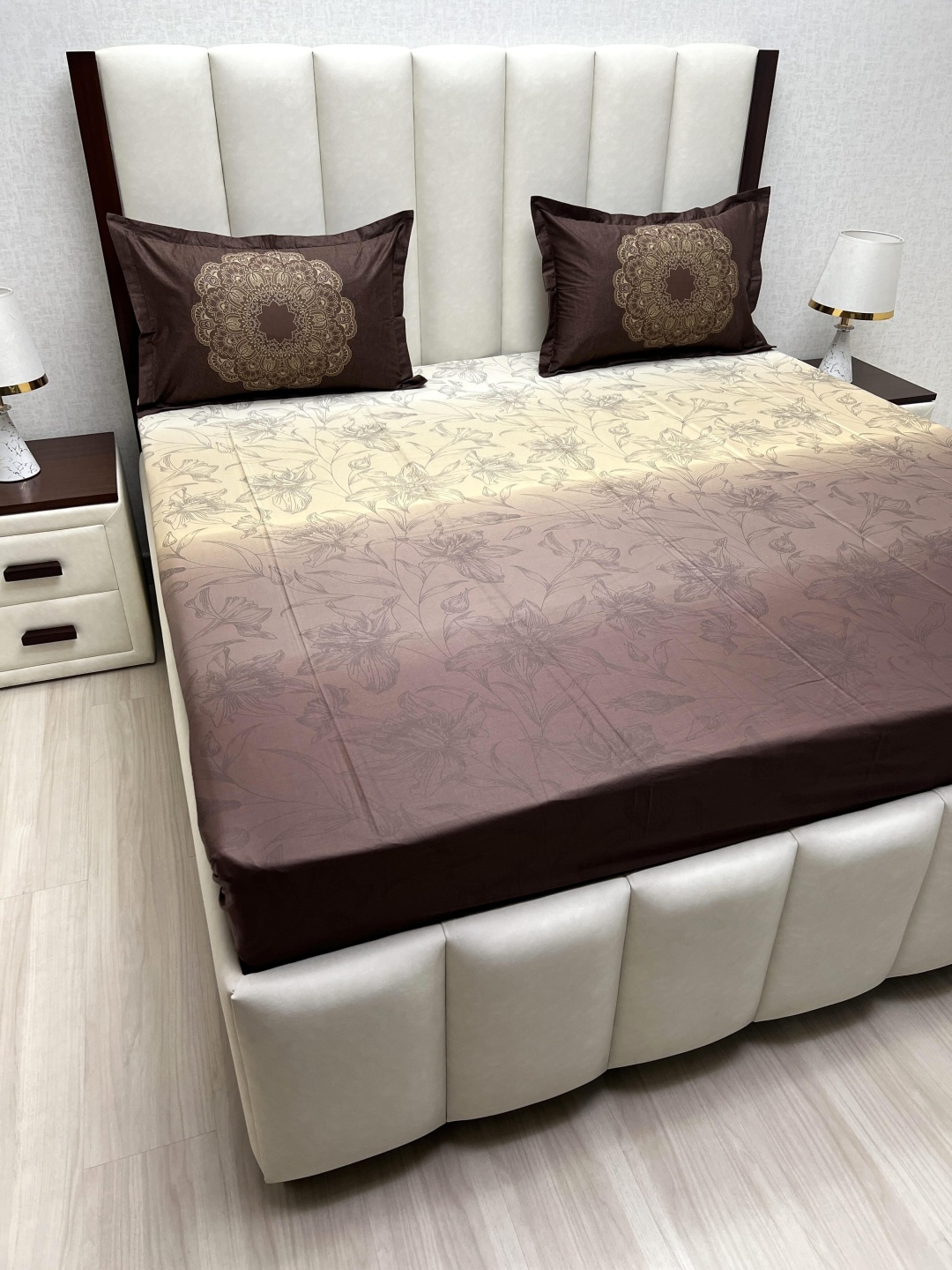 

Pure Decor Royal Majestic Brown Floral 500TC Cotton King Bedsheet Set 2.74 m x 2.74 m