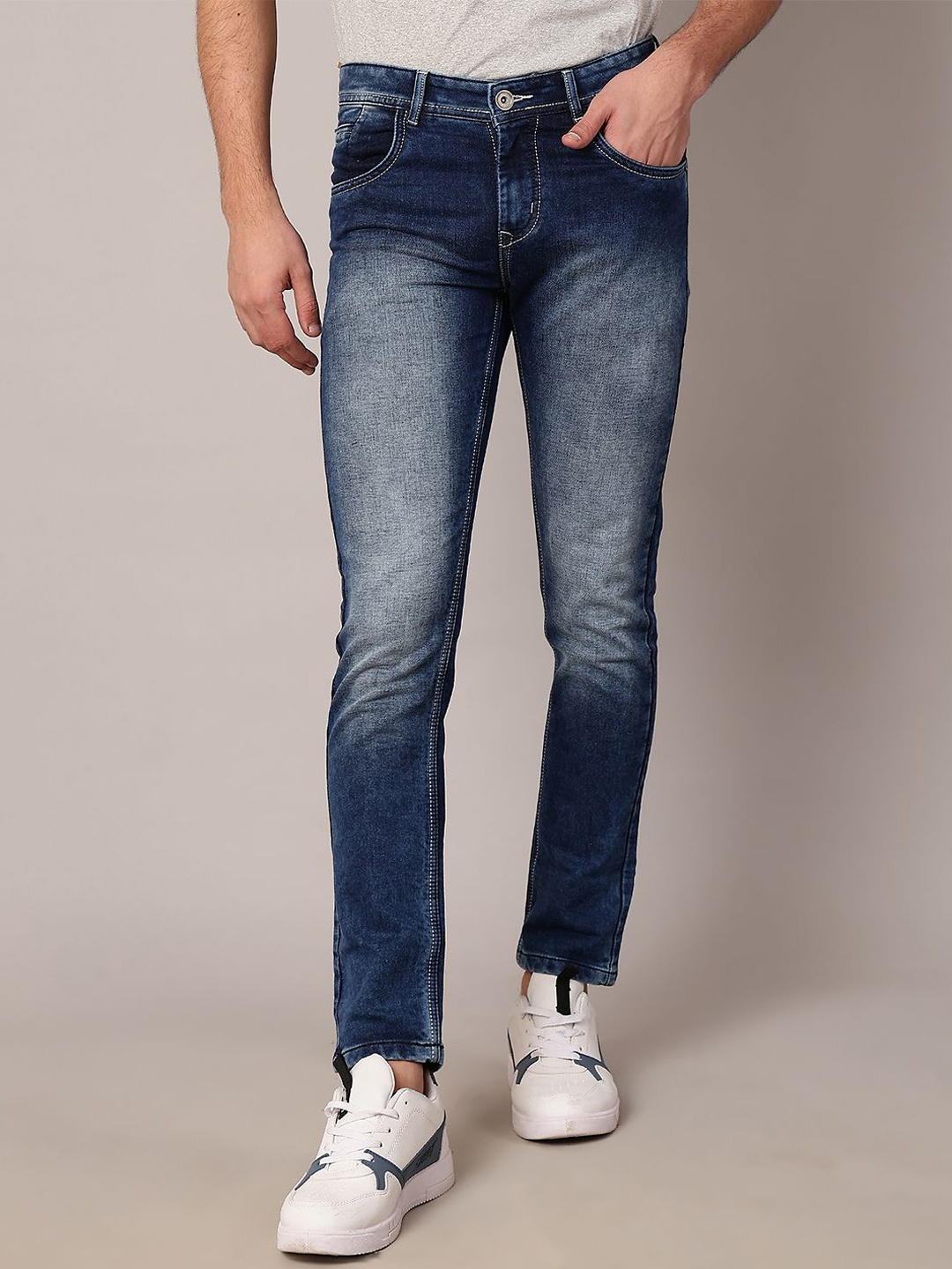 

TQS Men Slim Fit Light Fade Stretchable Jeans, Blue