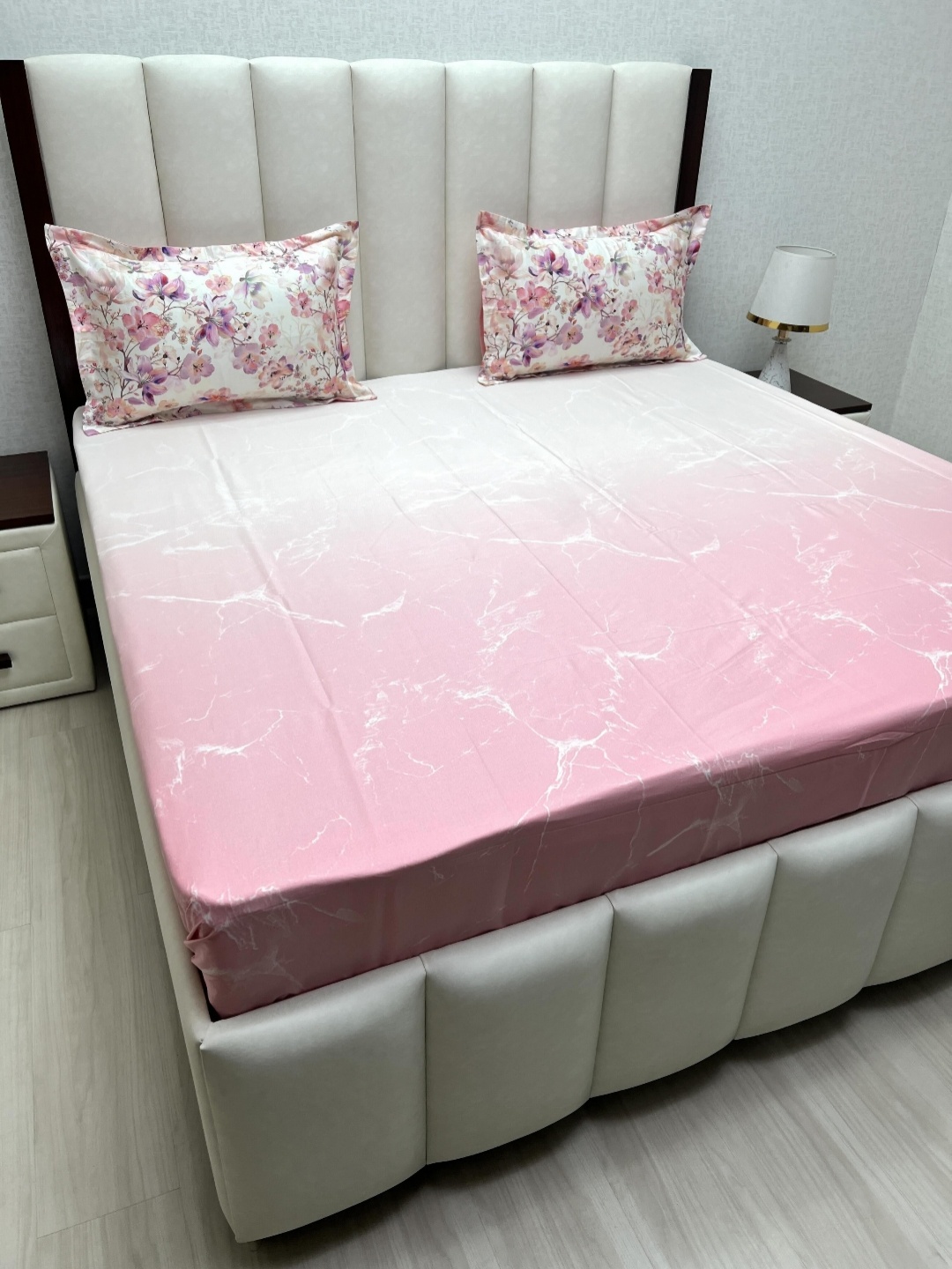 

Pure Decor Royal Majestic Pink Printed 240 TC Pure Cotton King Bedsheet Set 2.74m x 2.74m