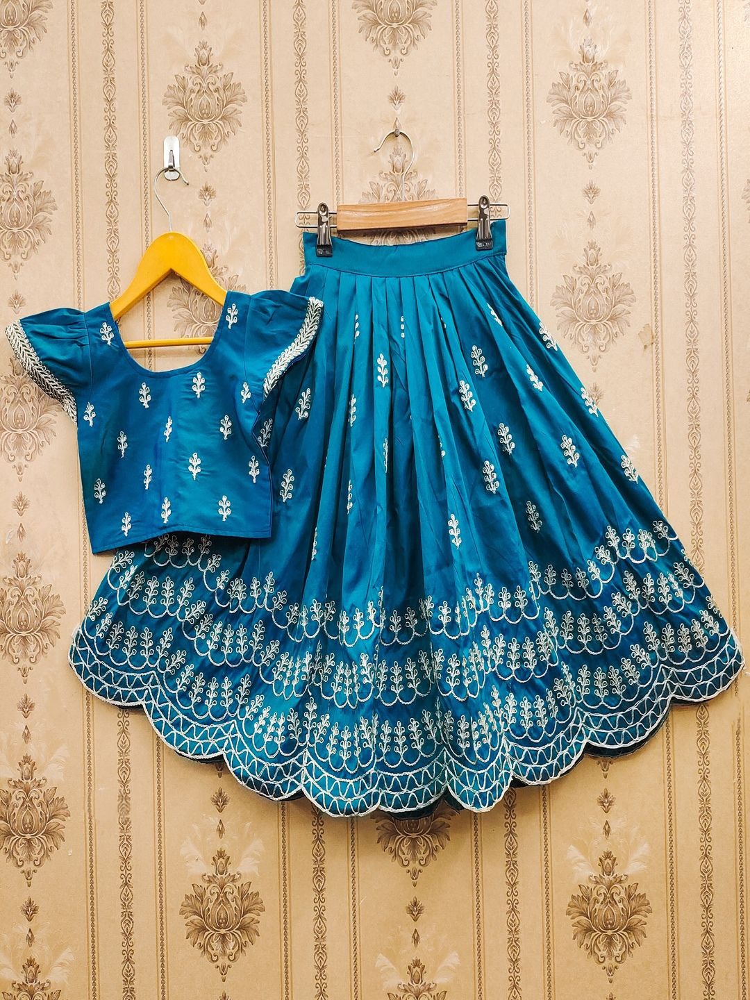 

BAESD Girls Embroidered Sequinned Mukaish Ready to Wear Lehenga & Blouse, Teal