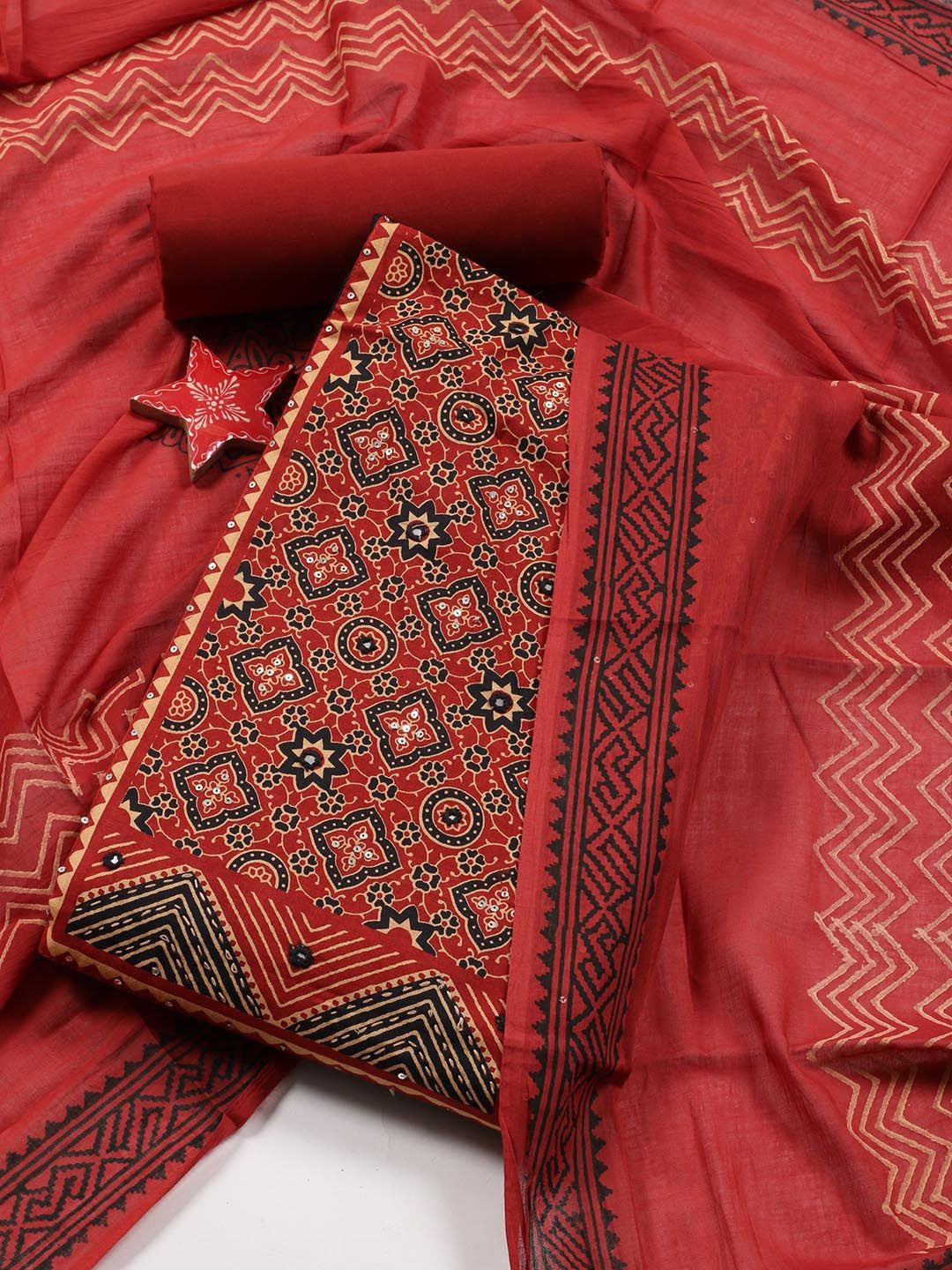 

Meena Bazaar Floral Printed Unstitched Dress Material, Maroon