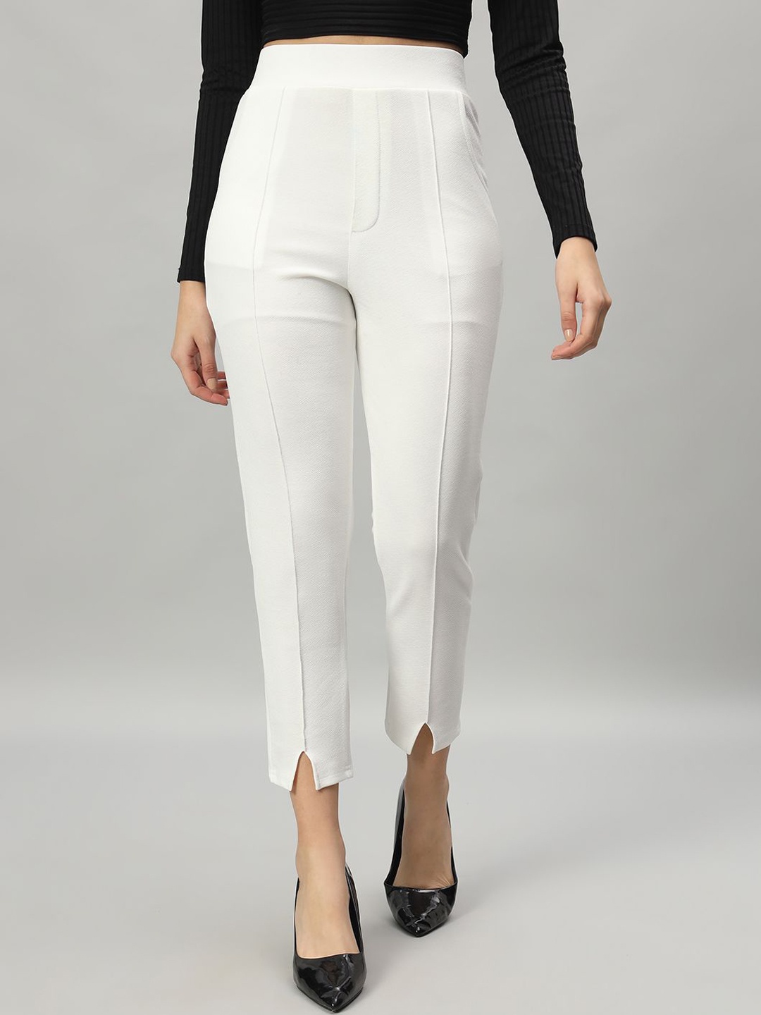 

Wuxi Women Relaxed Skinny Fit Trousers, White