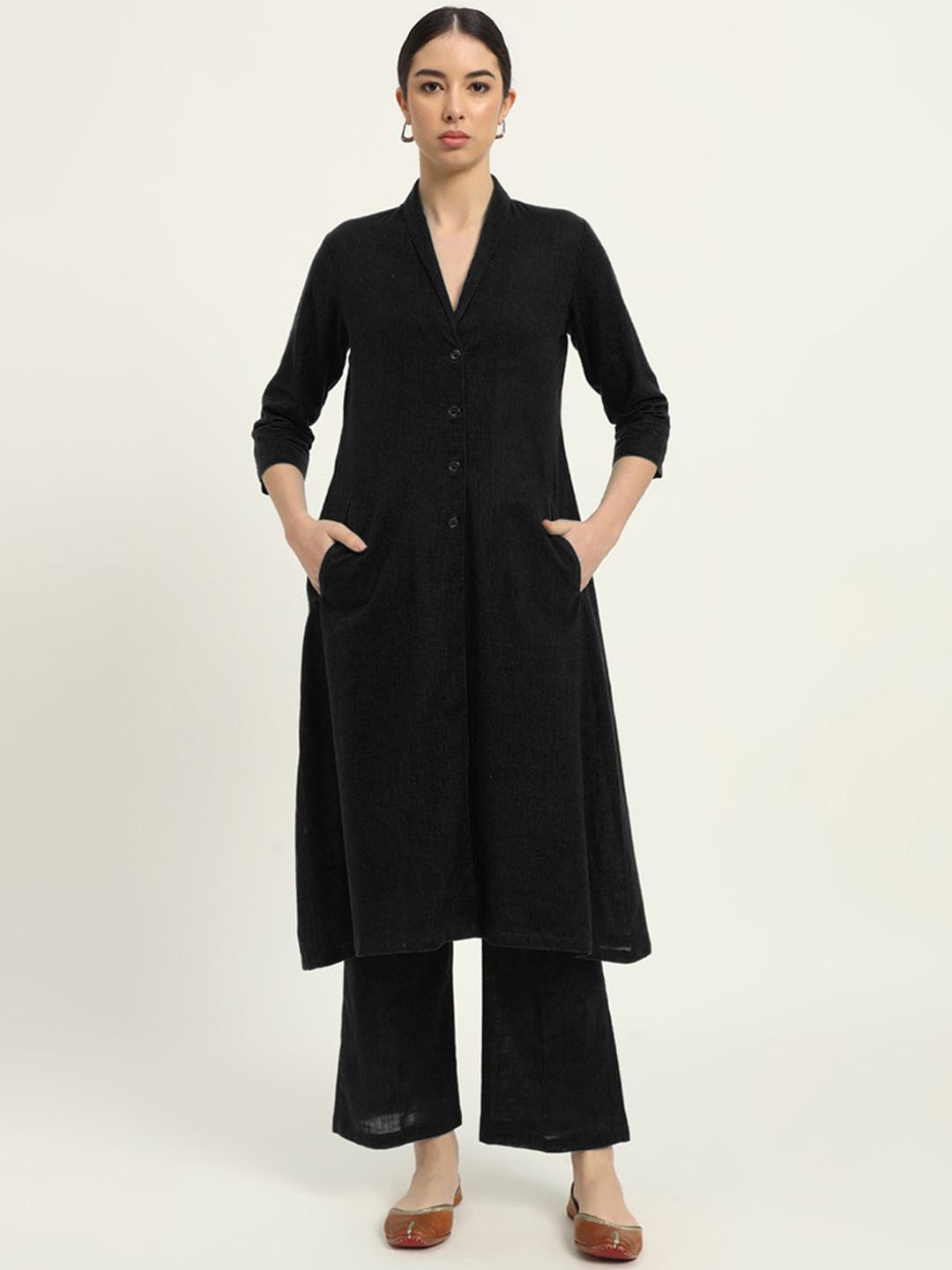 

Thevasa Boho Harmony Shawl Neck Pure Cotton A-Line Tunic With Trouser, Black