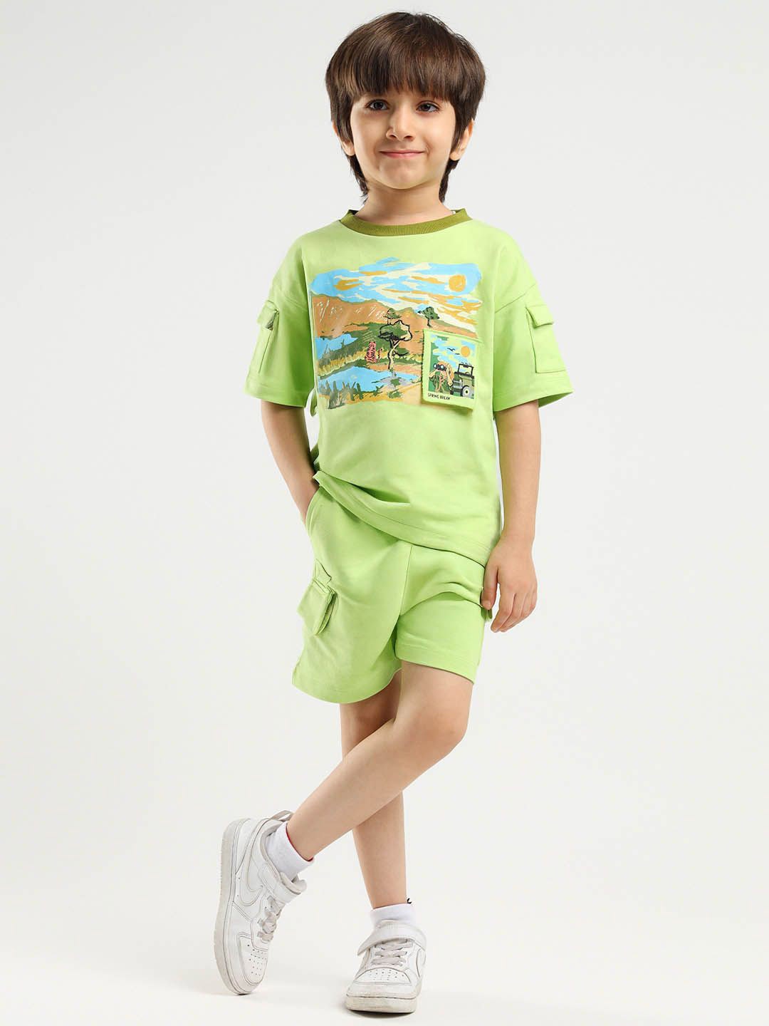 

Somersault Green Safari Boys Printed Pure Cotton T-Shirt With Shorts