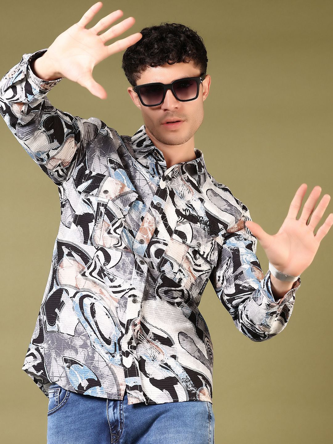 

V-Mart Men Spread Collar Abstract Printed Cotton Casual Shirt, White