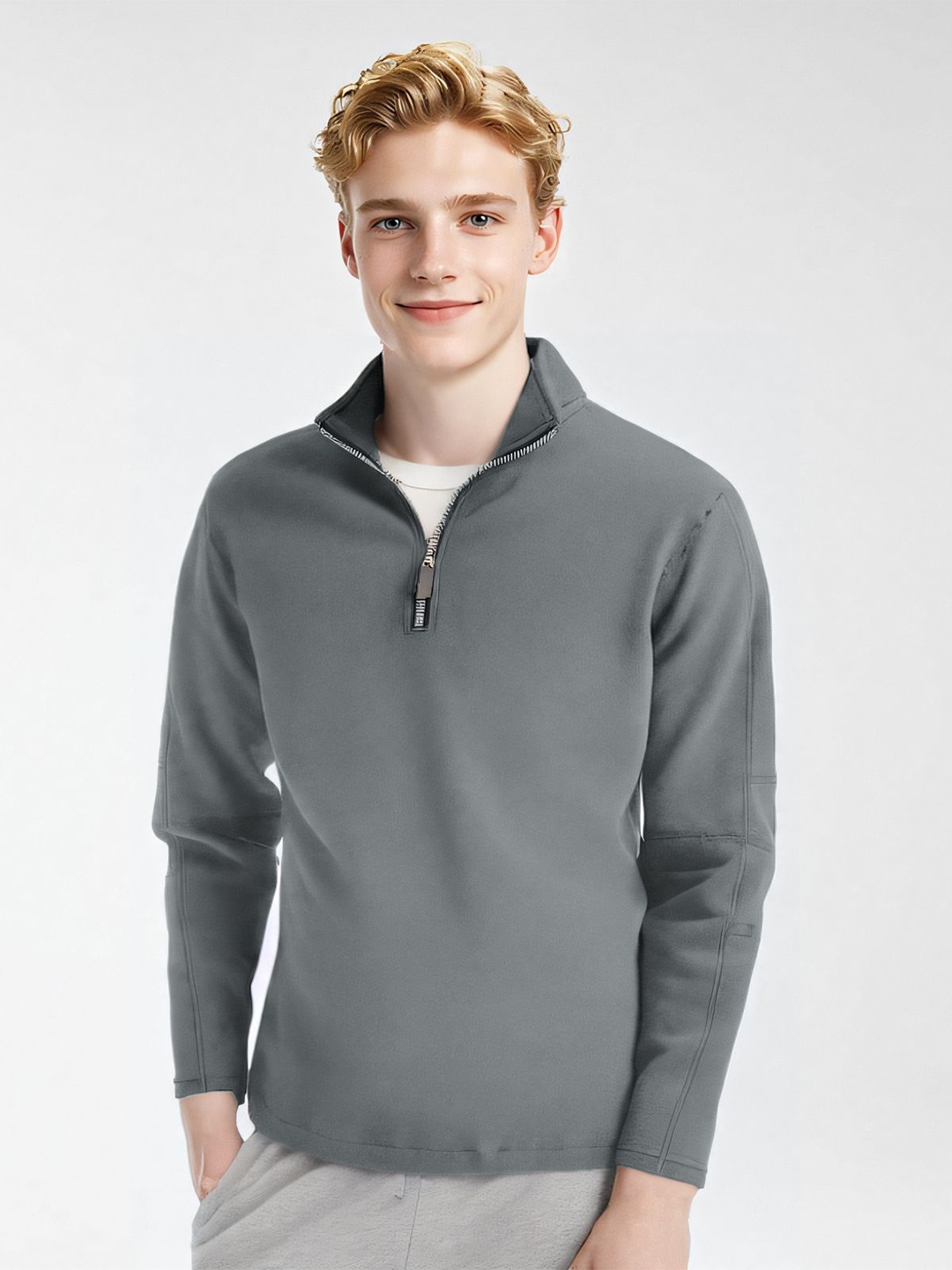 

StyleCast x Revolte Men Sweatshirt, Grey