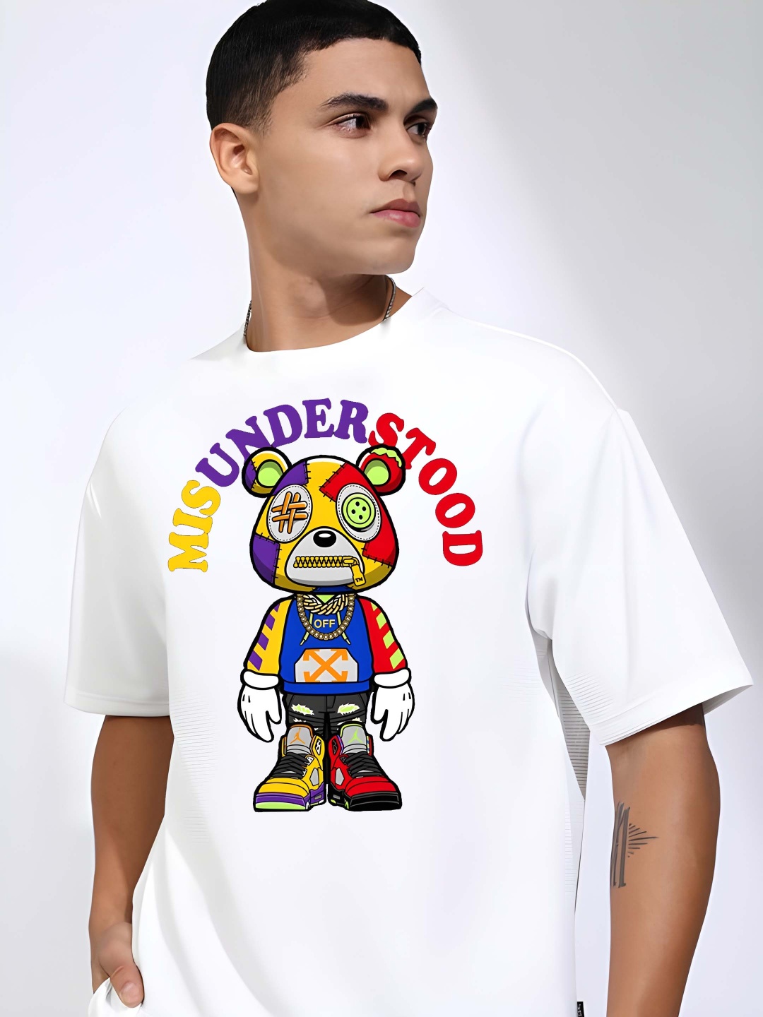 

BOWLIFESTYLE Men Graphic Printed Round Neck Cotton Oversized T-shirt, White