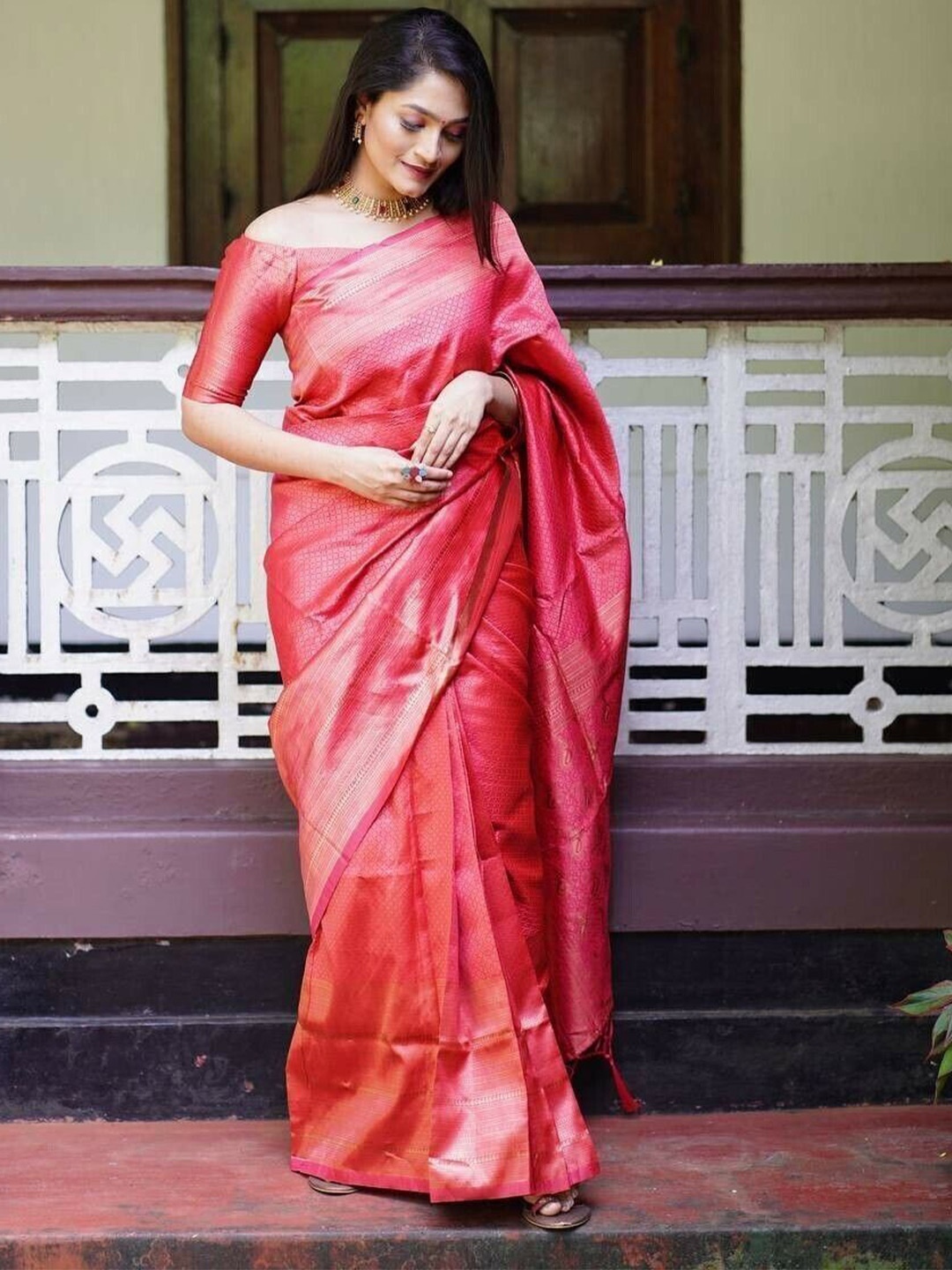 

bansari textiles Woven Design Zari Kanjeevaram Saree, Red