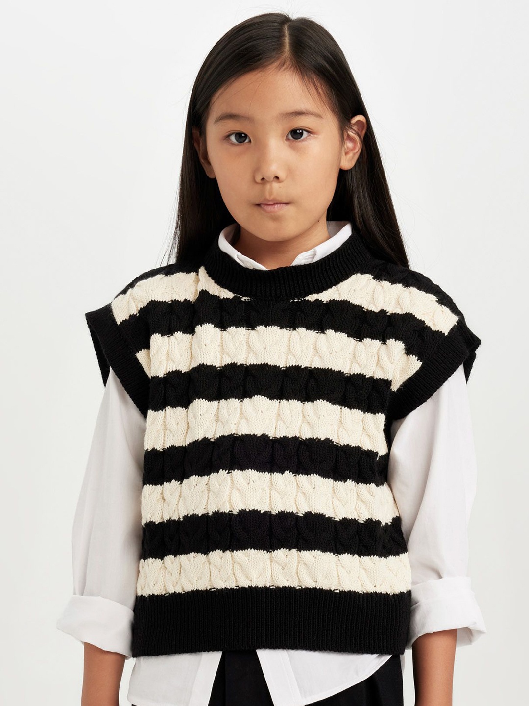 

DeFacto Girls Striped Sweater Vest, Black