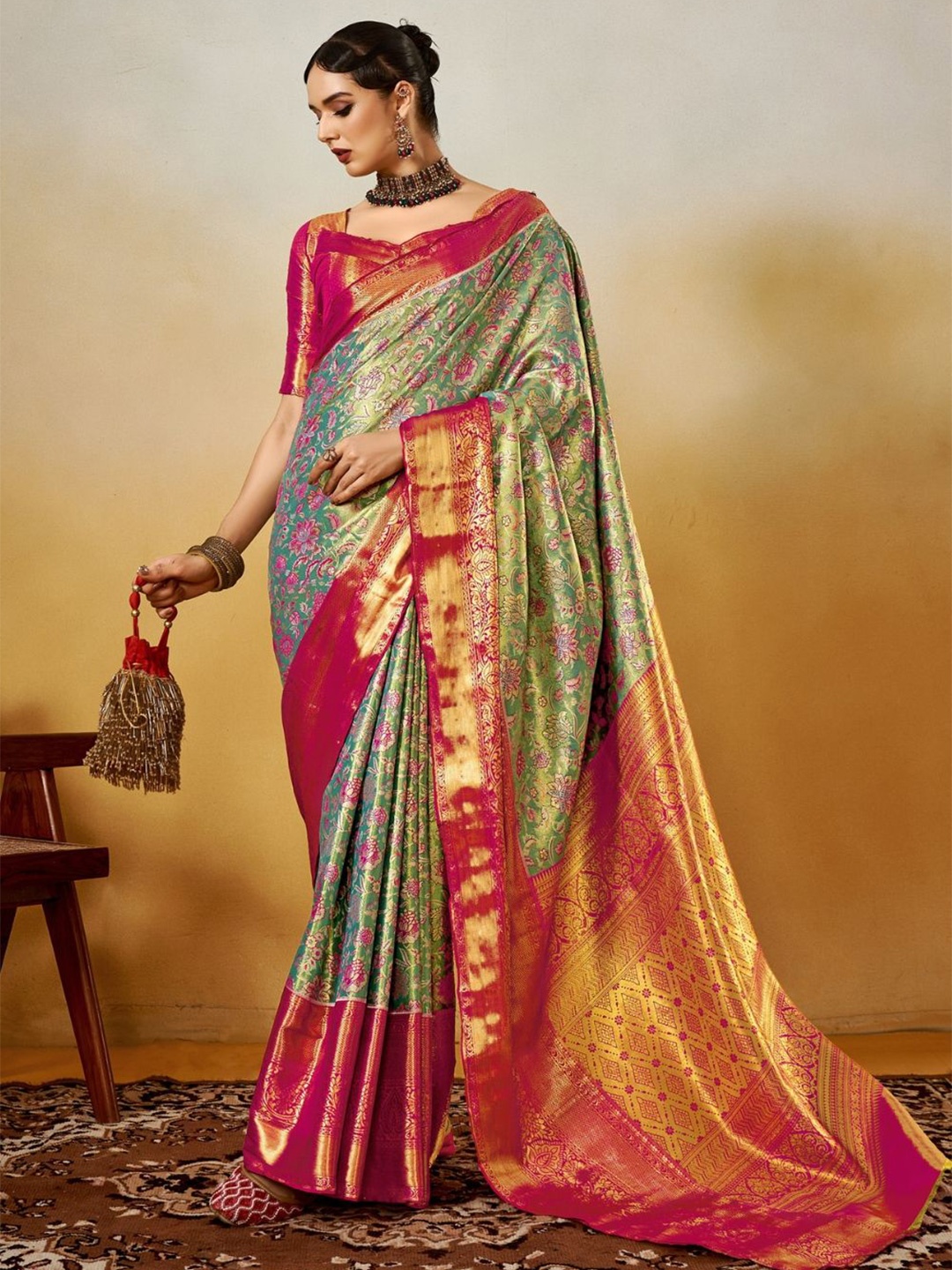 

BLENDIFY Woven Design Zari Silk Blend Banarasi Saree, Green