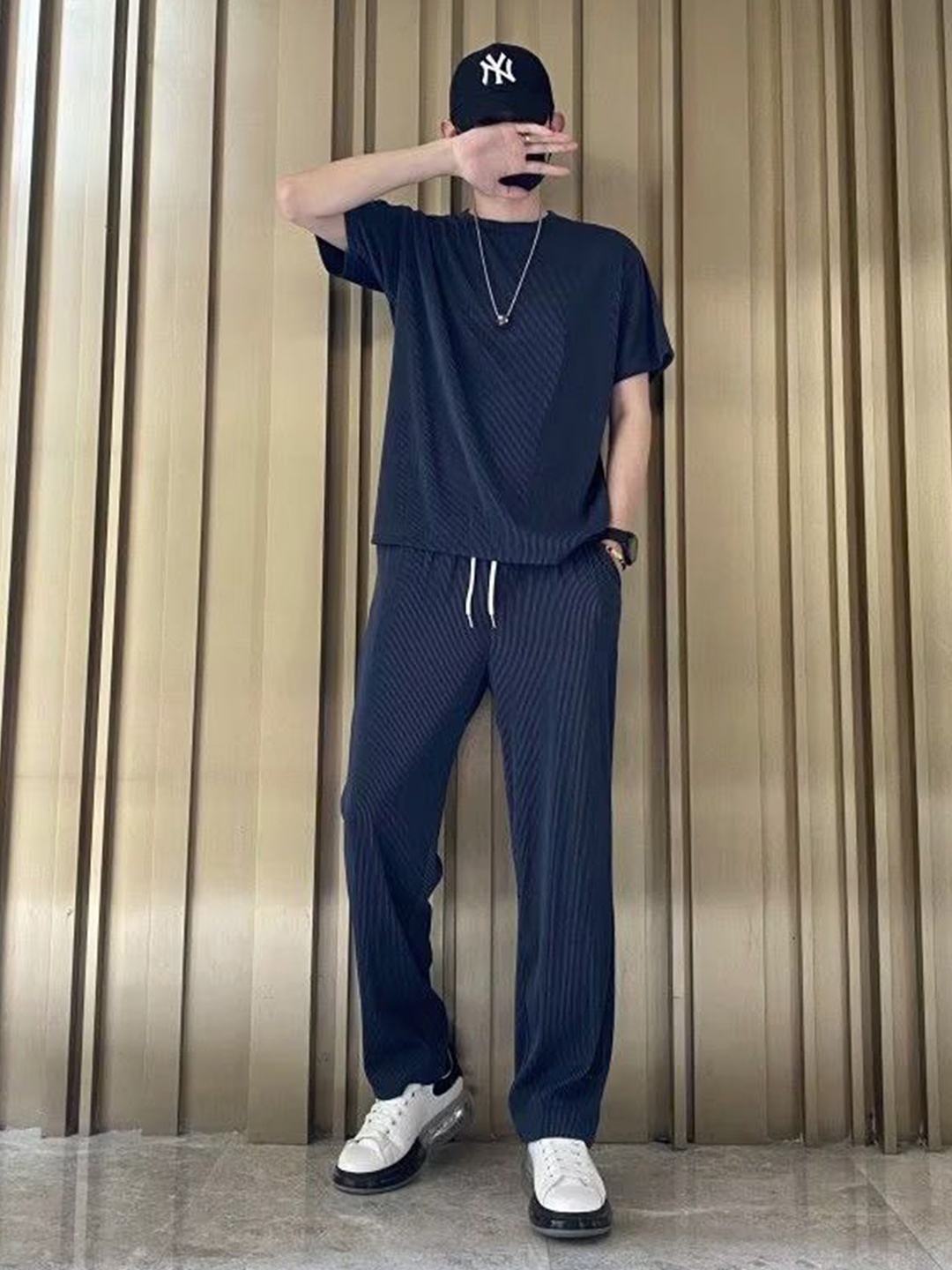 

StyleCast x Revolte Round Neck T-Shirt And Trousers, Navy blue