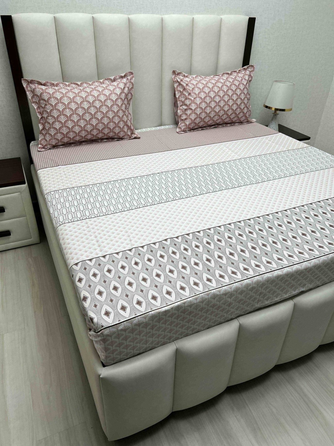 

Pure Decor Cotton King Size Double Bed Bedsheet With 2 Pillow Covers 2.74m X 2.74m, White