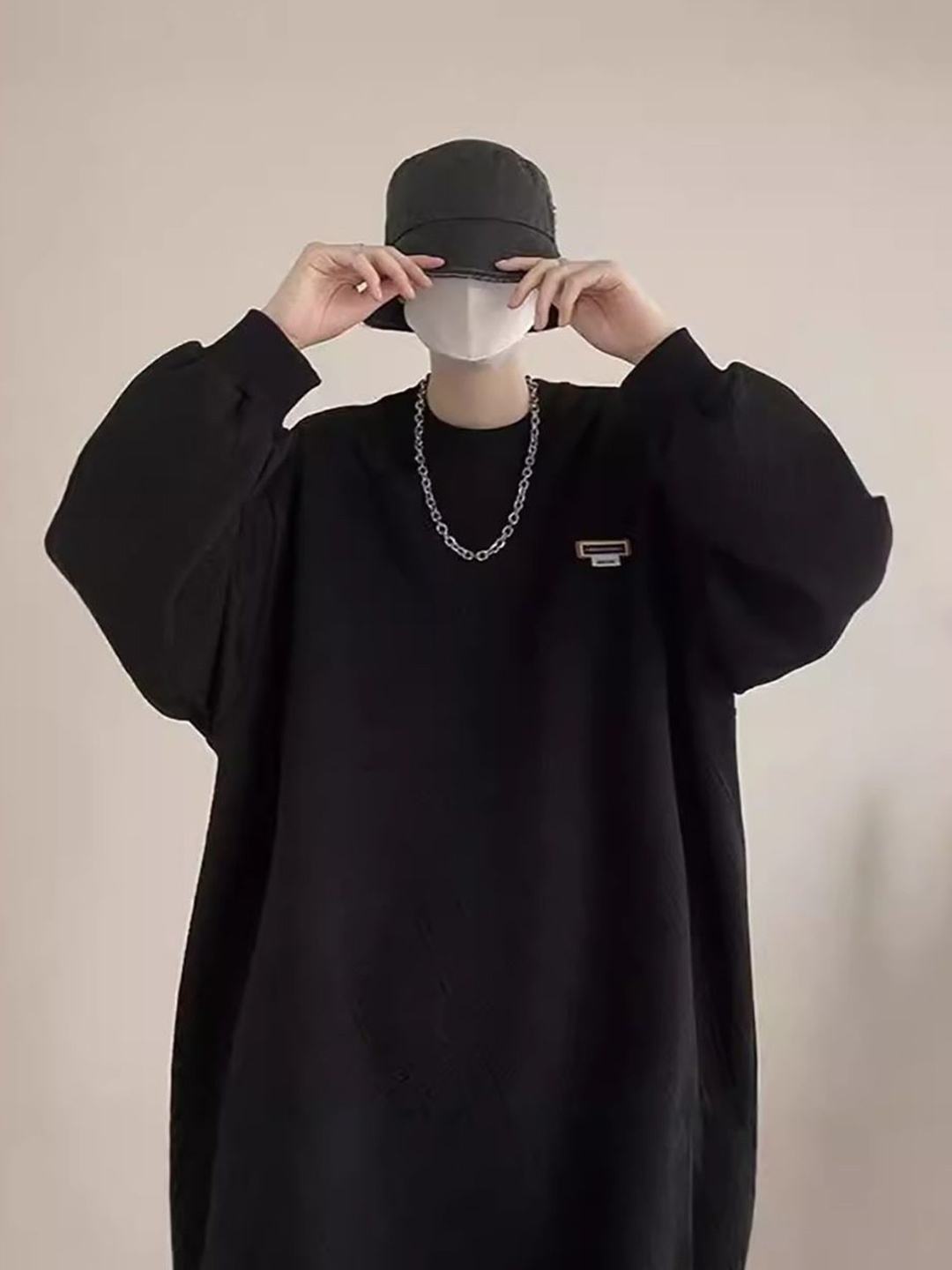 

StyleCast x Revolte Men Round Neck Sweatshirt, Black