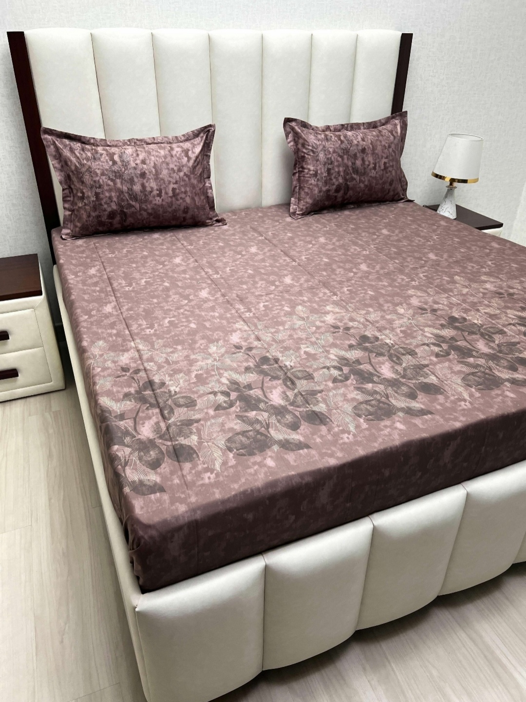 

Pure Decor Royal Majestic Brown Floral 600 TC Cotton King Bedsheet Set 2.74 m x 2.74 m