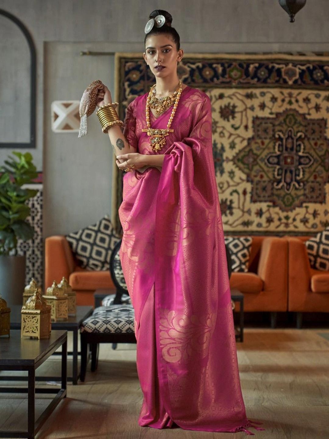 

Anouk Woven Design Zari Banarasi Saree, Pink