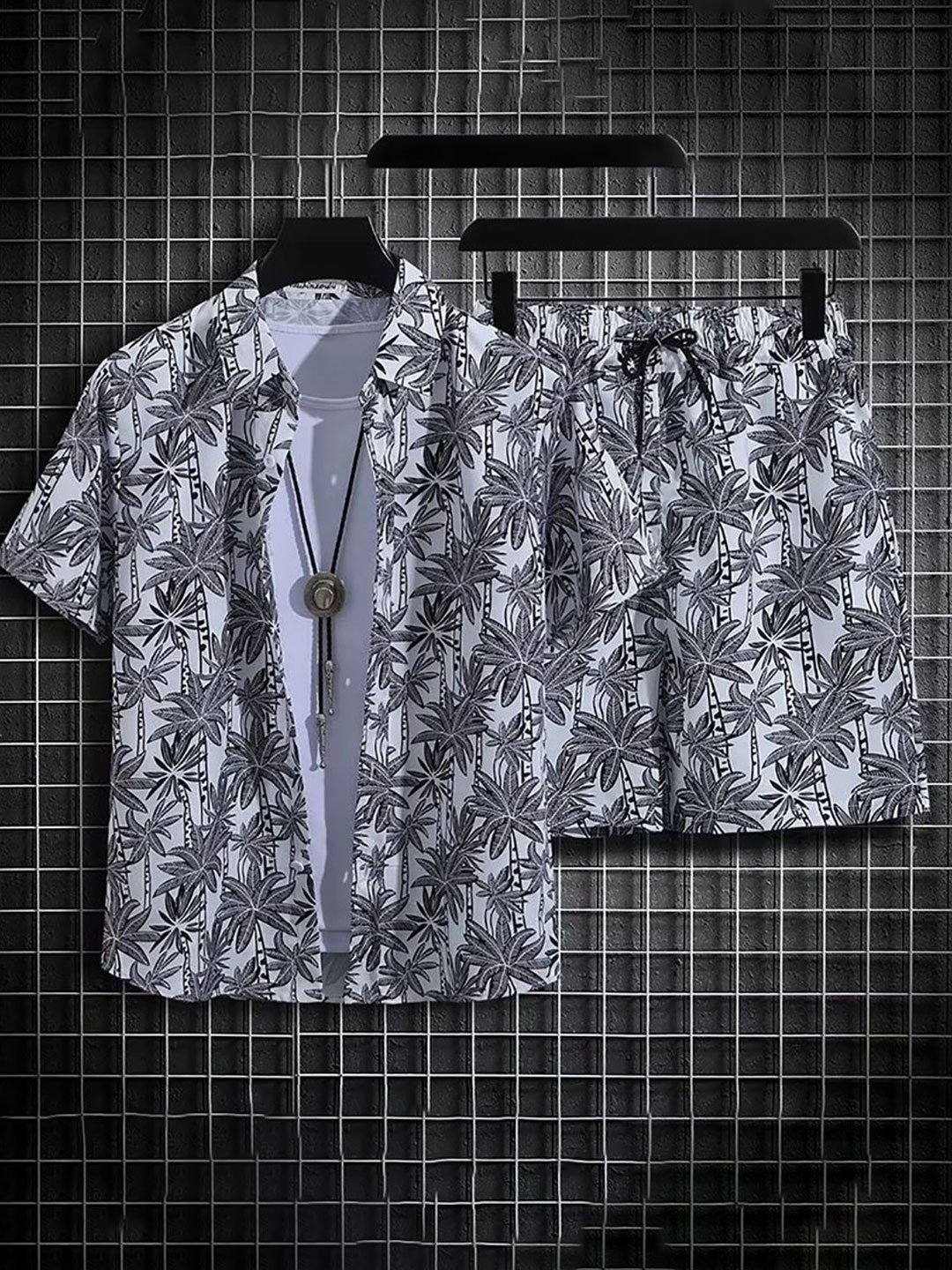 

StyleCast x Revolte Printed Short Sleeves T-Shirt And Shirt With Shorts, Grey