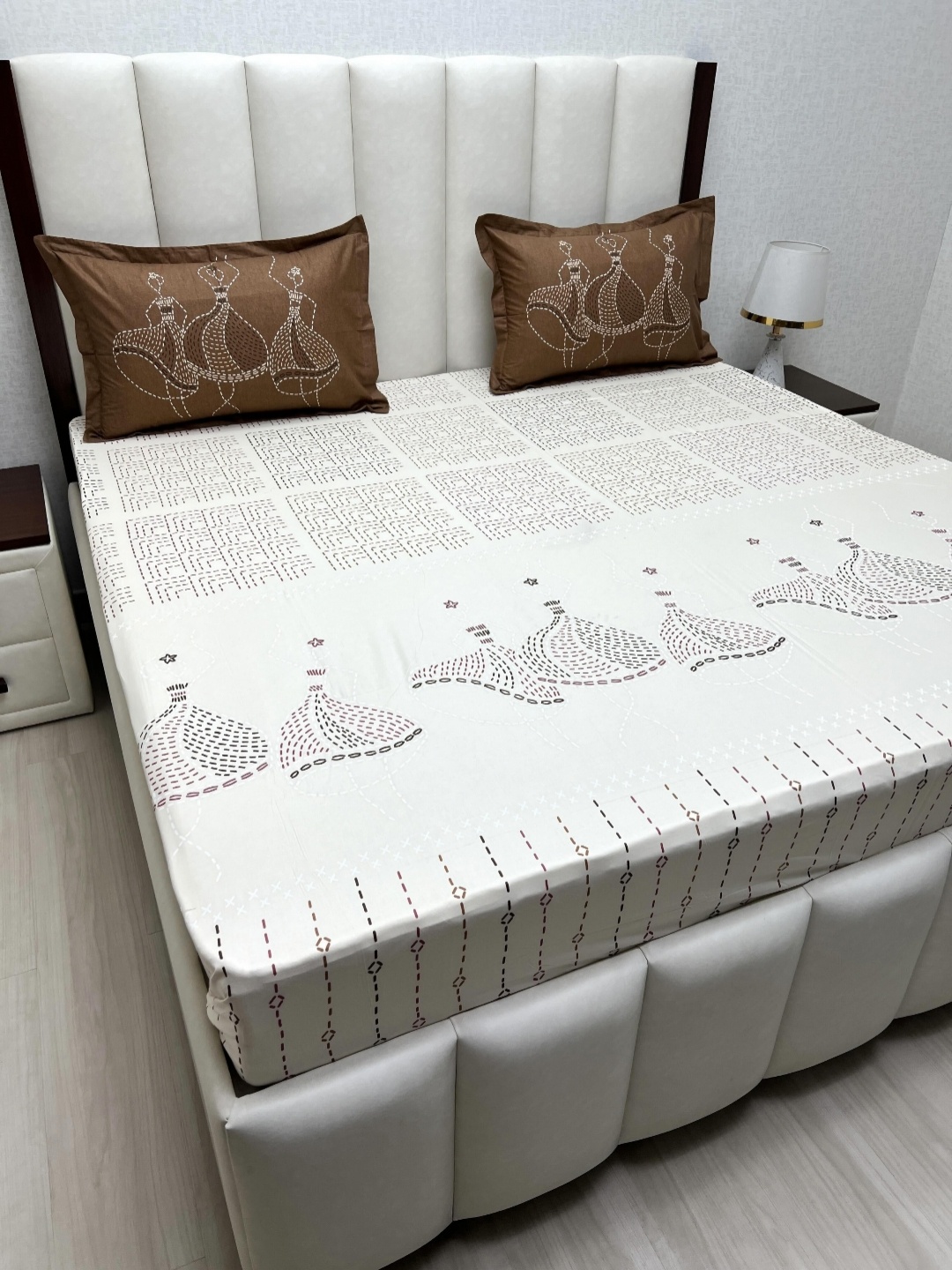 

Pure Decor Cotton King Size Double Bed Bedsheet With 2 Pillow Covers 2.74m X 2.74m, Brown