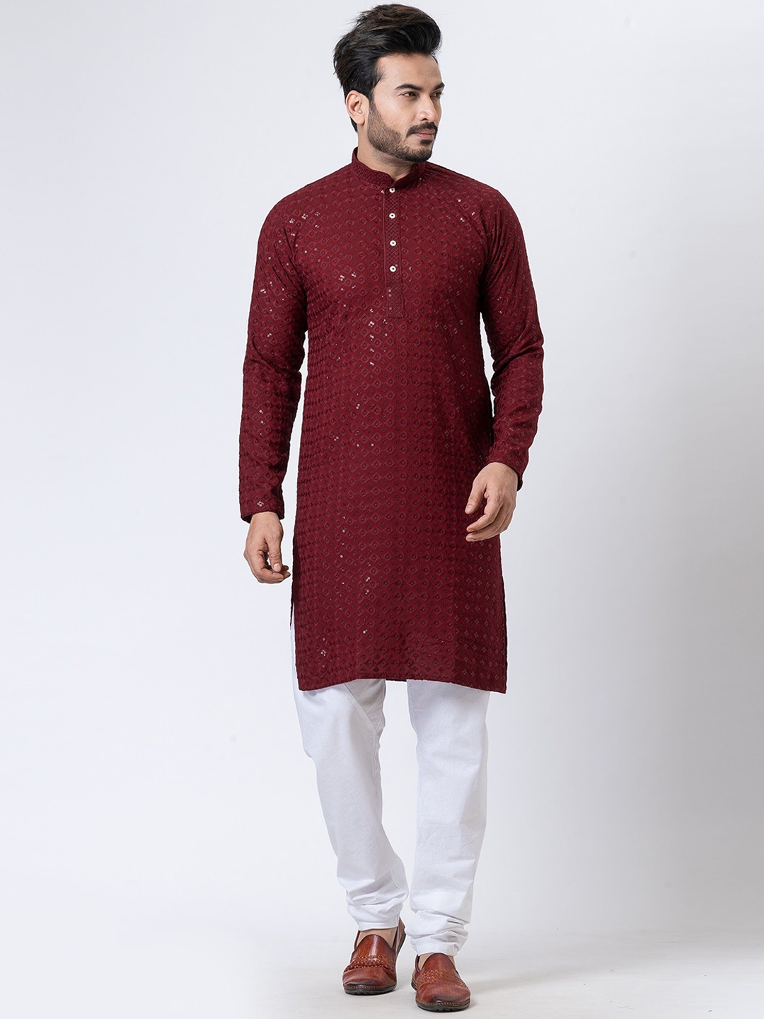 

Rainbow Cloths Men Embroidered Mirror Work Kurta, Maroon