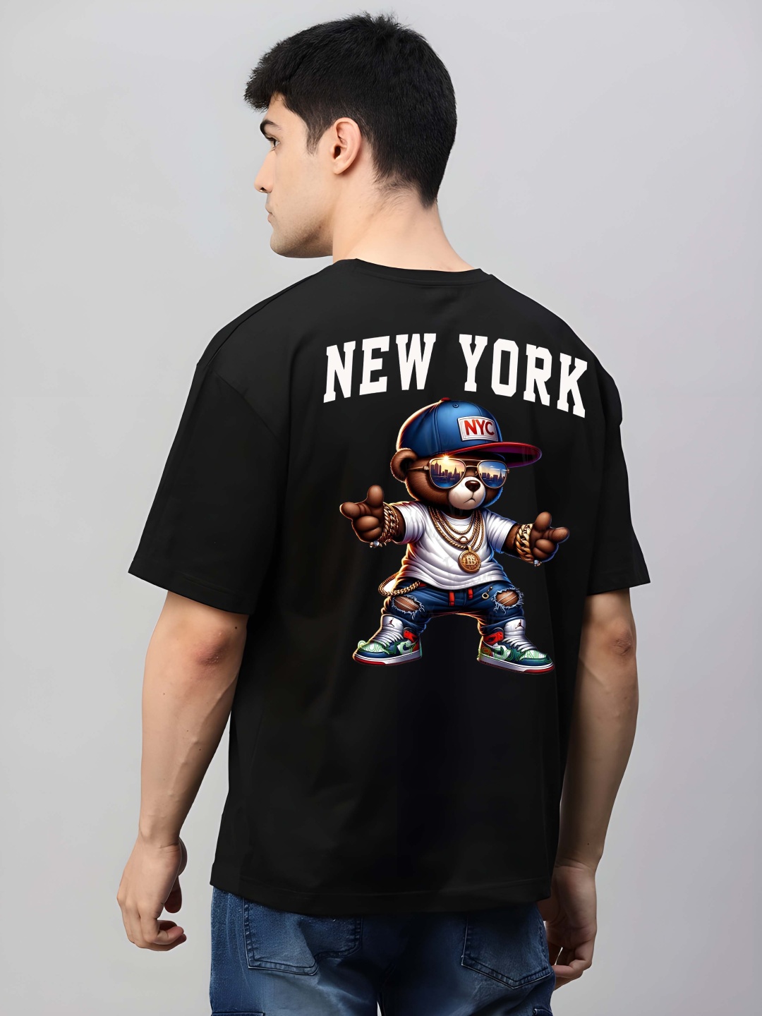 

BOWLIFESTYLE Men Graphic Printed Round Neck Cotton Oversized T-shirt, Black