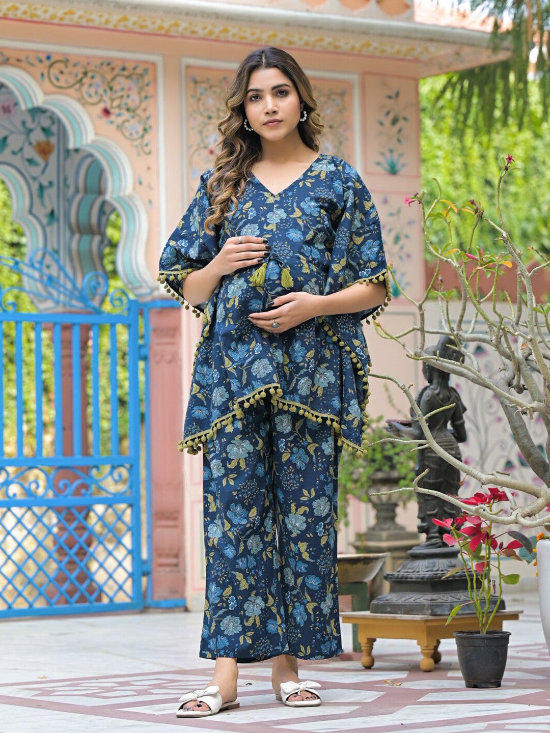 

Aujjessa Indigo Printed Cotton Maternity Feeding Kaftan Co-Ords, Blue