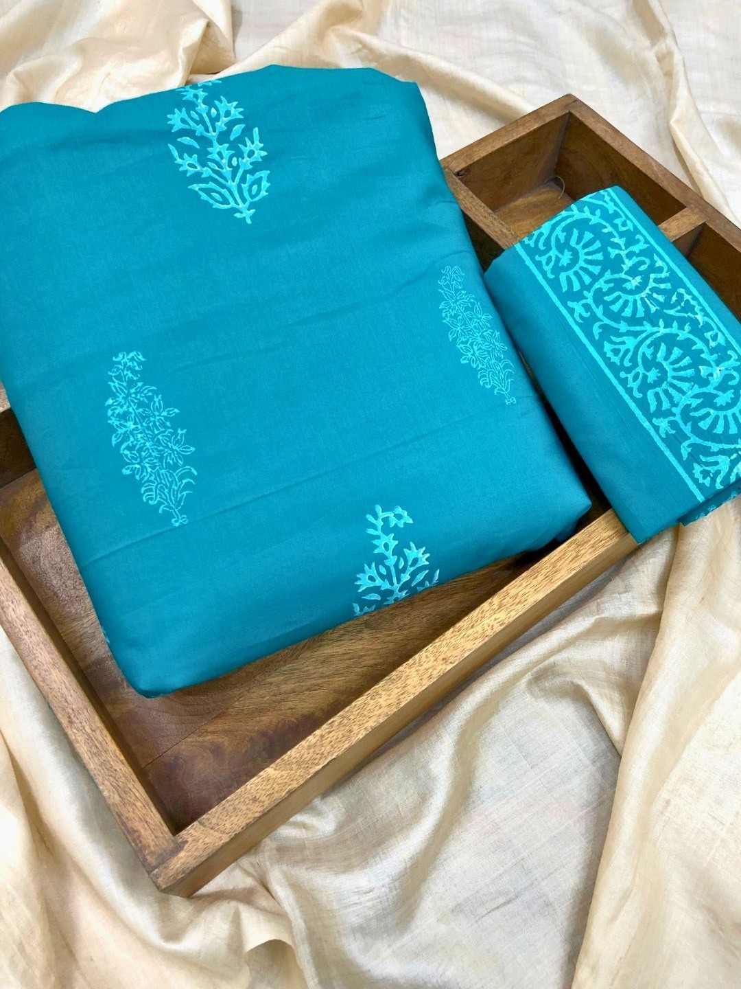 

PALASH Floral Printed Pure Cotton Unstitched Dress Material, Teal