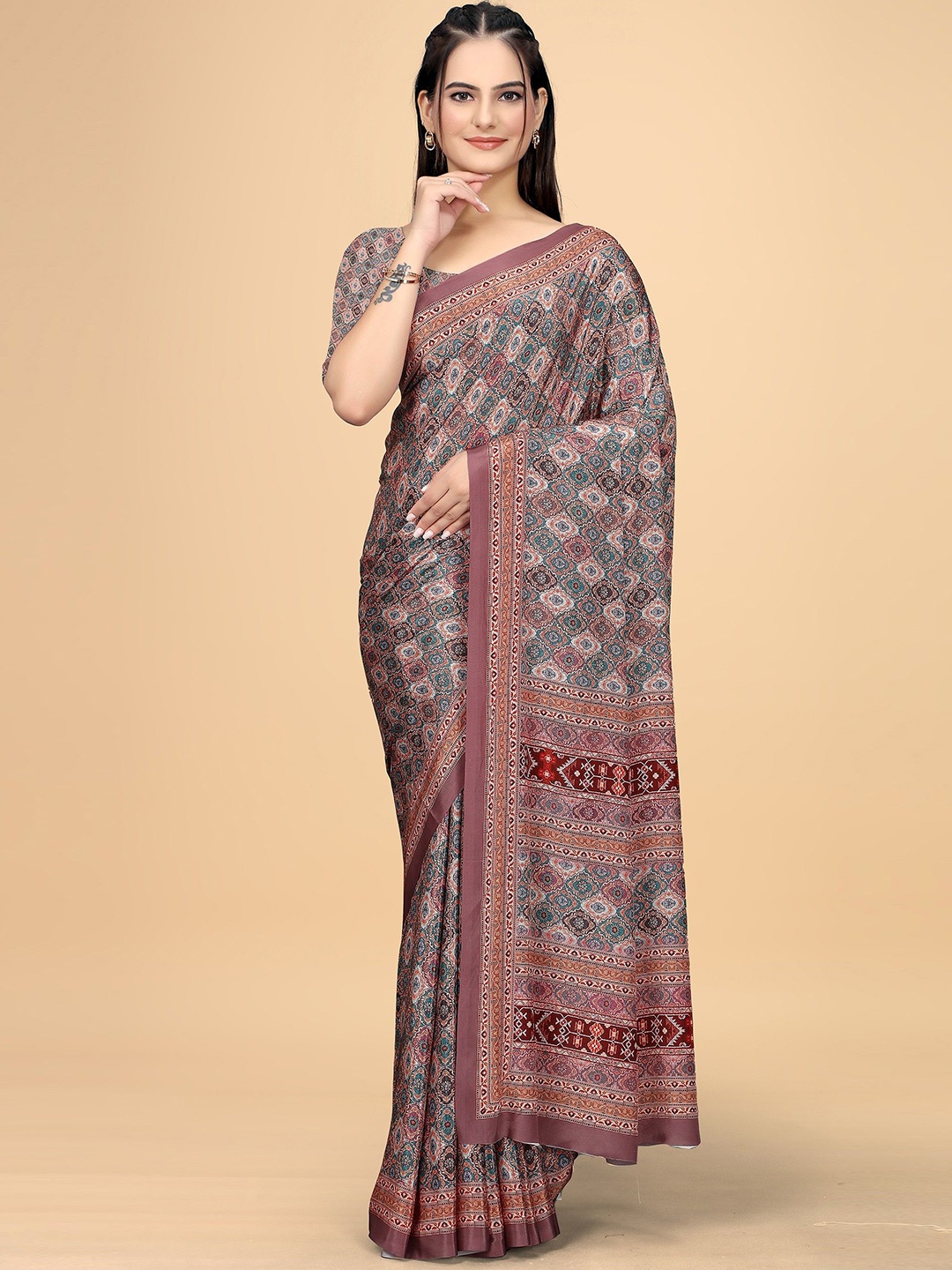

K 5 Fashion Ethnic Motifs Pure Crepe Saree, Beige
