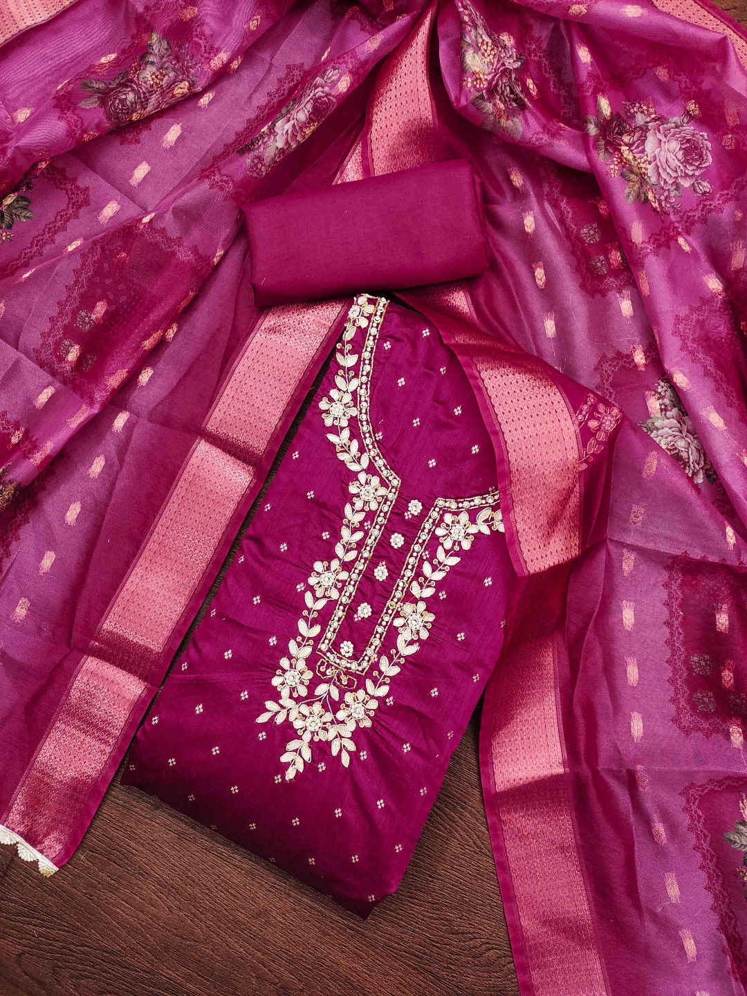 

Blissta Geometric Woven Design Gotta Patti Unstitched Dress Material, Burgundy