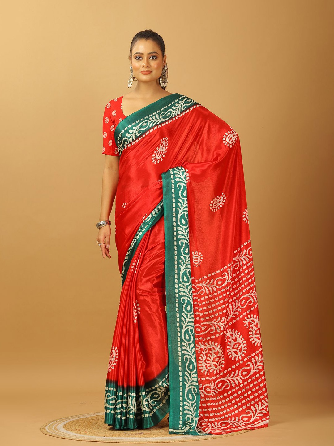 

NIRMAL CREATION Floral Pure Crepe Saree, Red