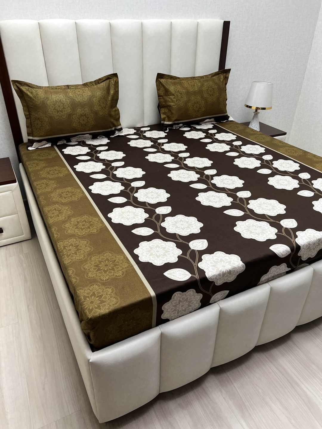 

Pure Decor Passion Fur Brown Printed Pure Cotton 220TC King Bedsheet Set 2.28 m x 2.54 m