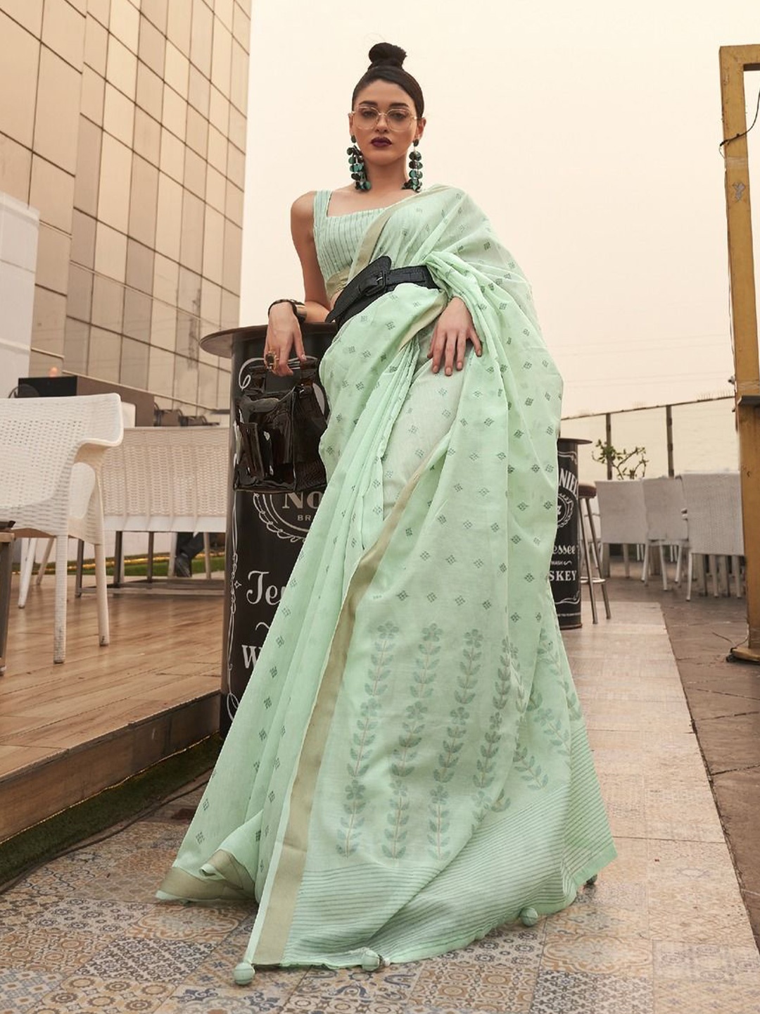

Anouk Woven Design Zari Banarasi Saree, Sea green