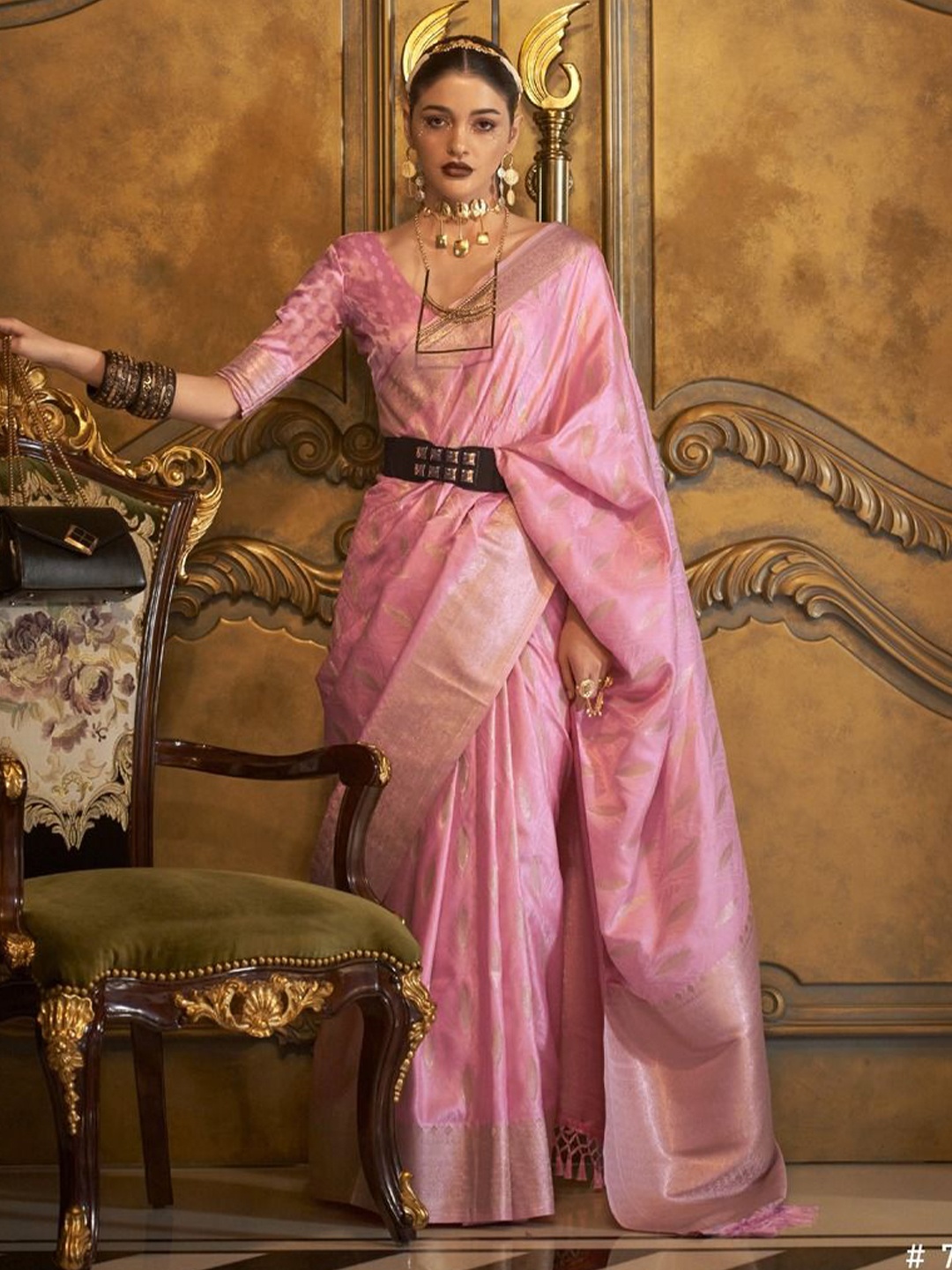 

Anouk Woven Design Zari Banarasi Saree, Pink
