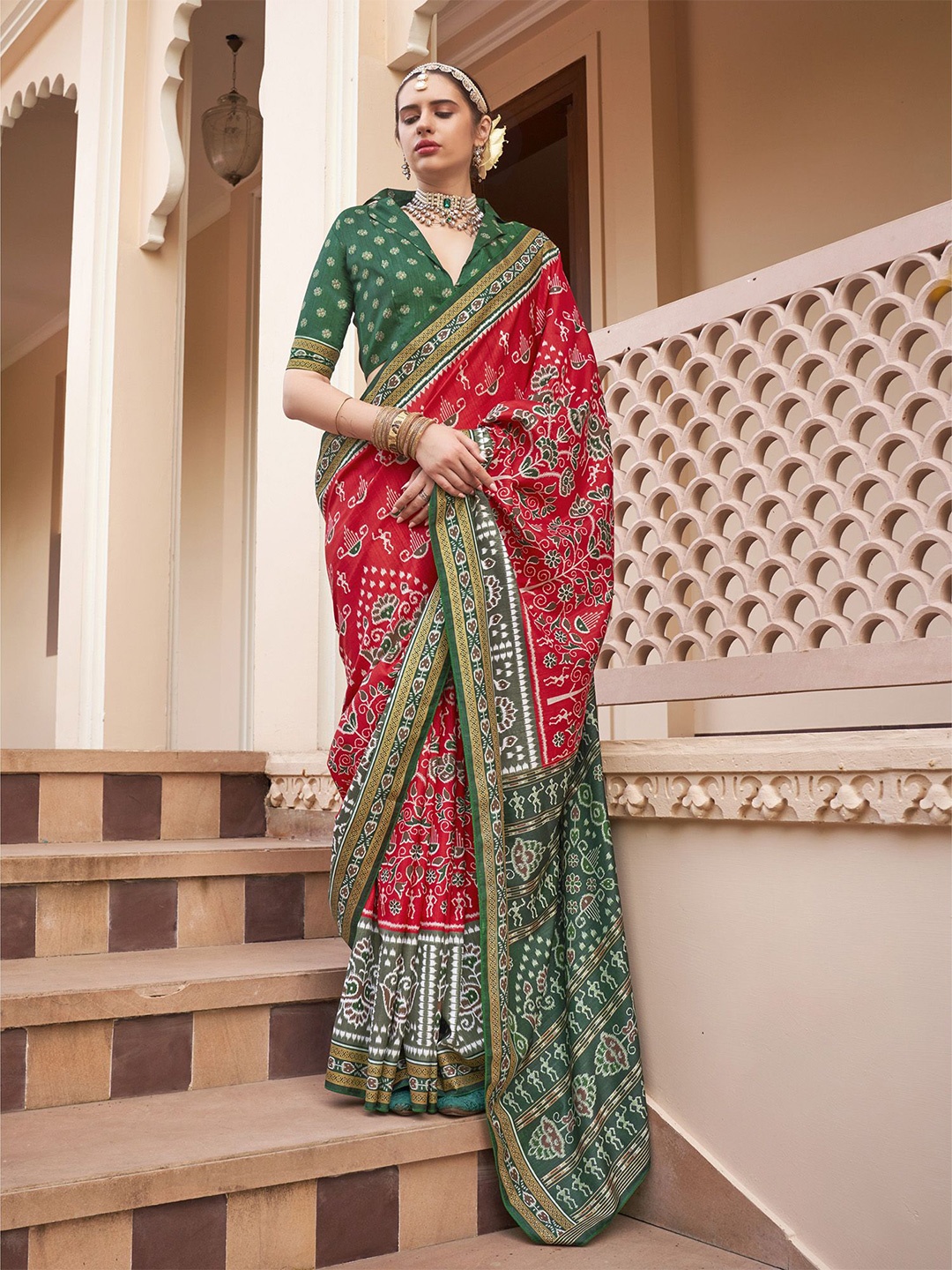 

elora Floral Silk Blend Patola Saree, Red