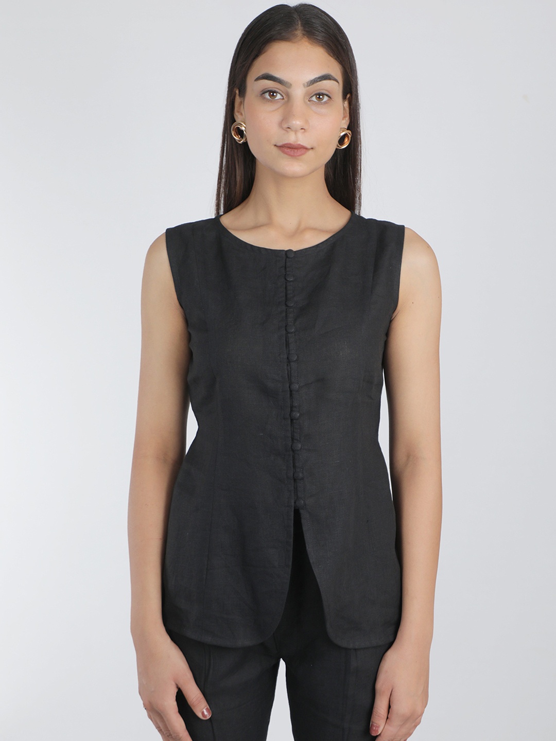 

House of Harakh Round Neck Pure Linen Waistcoat, Black