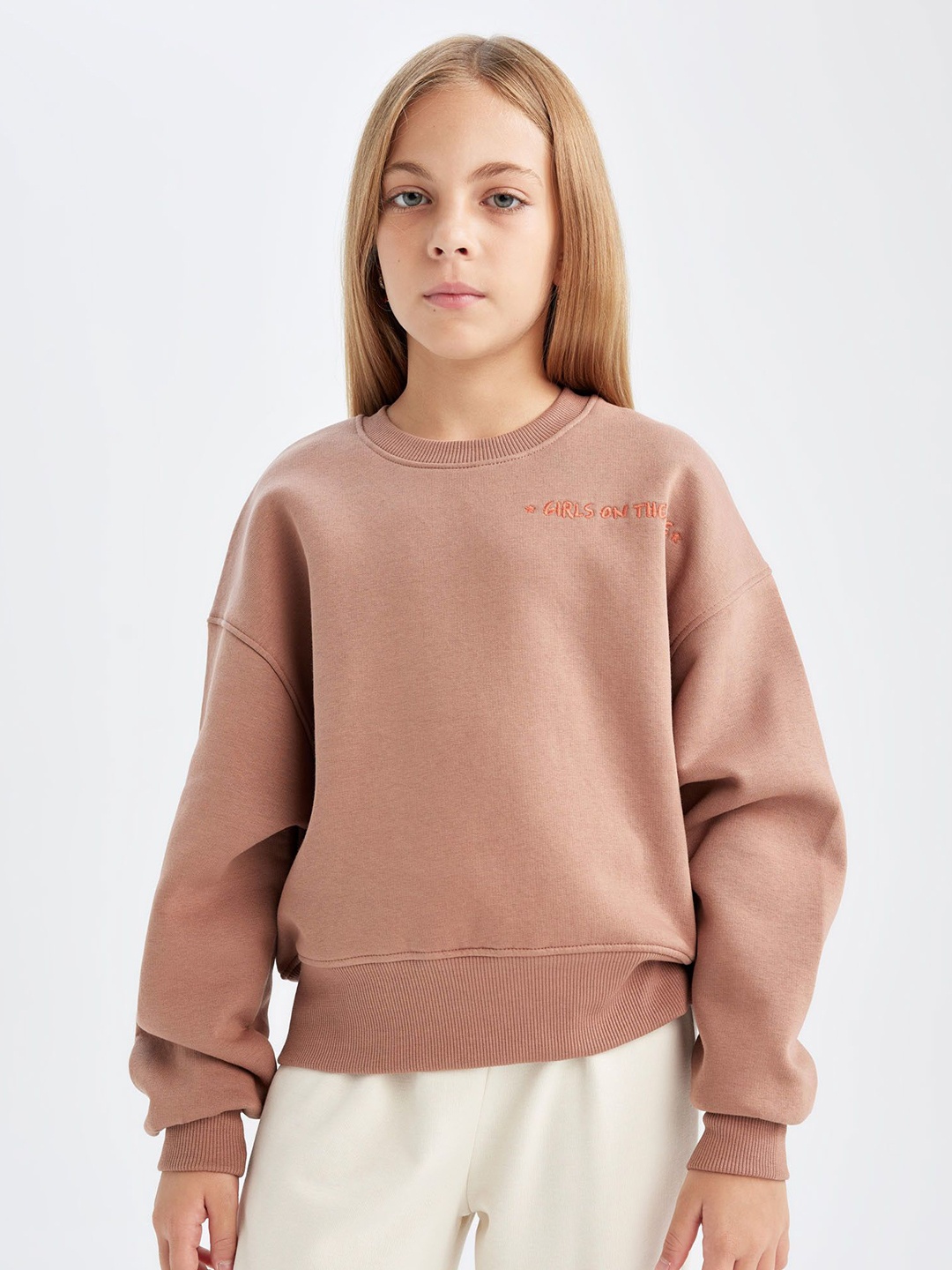 

DeFacto Girls Round Neck Pullover Sweaters, Brown