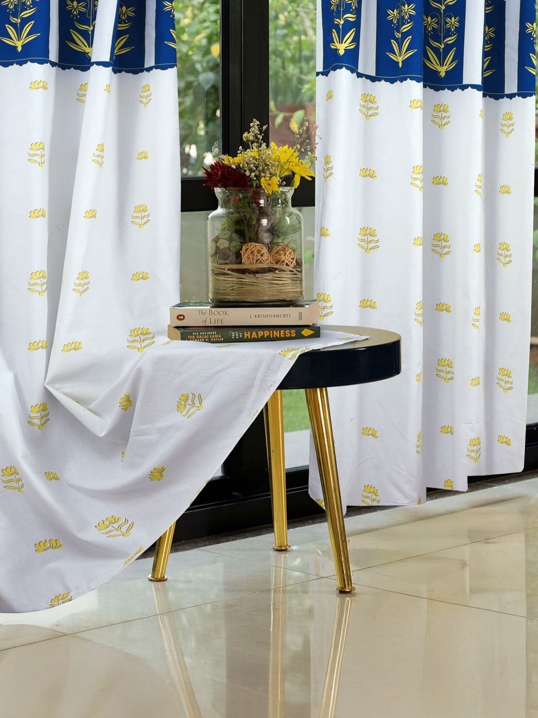 

Aura White & Blue Set of 2 Floral Long Door Curtain