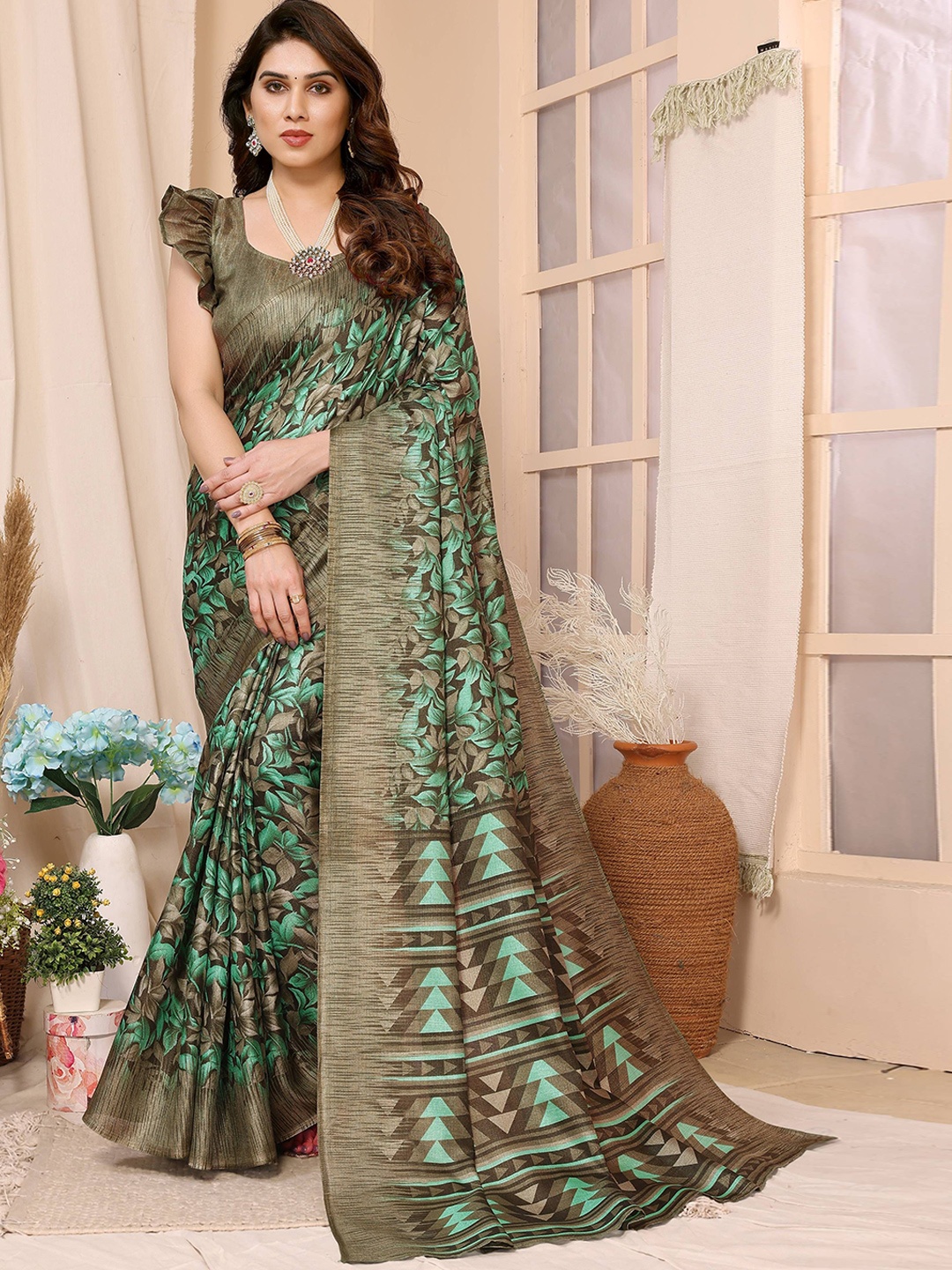 

Munir Kalamkari Silk Blend Saree, Green