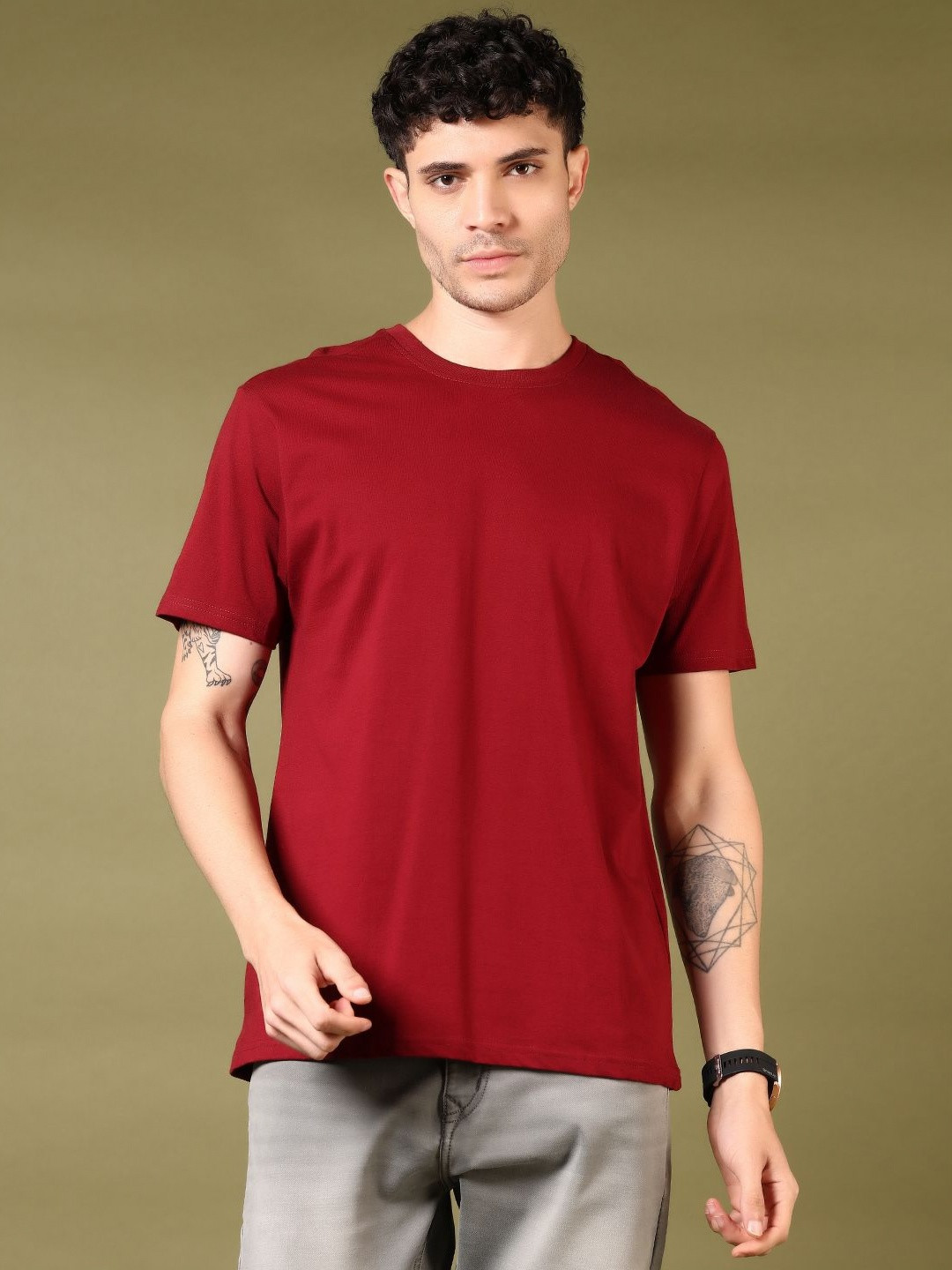 

V-Mart Men Solid Round Neck Cotton T-shirt, Red