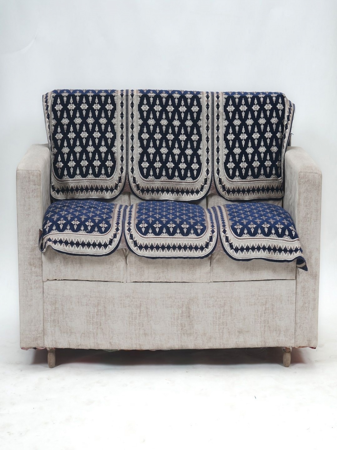 

Fashion Throw Blue & White 2 Pieces Printed Jacquard 3 Seater Sofa Cover